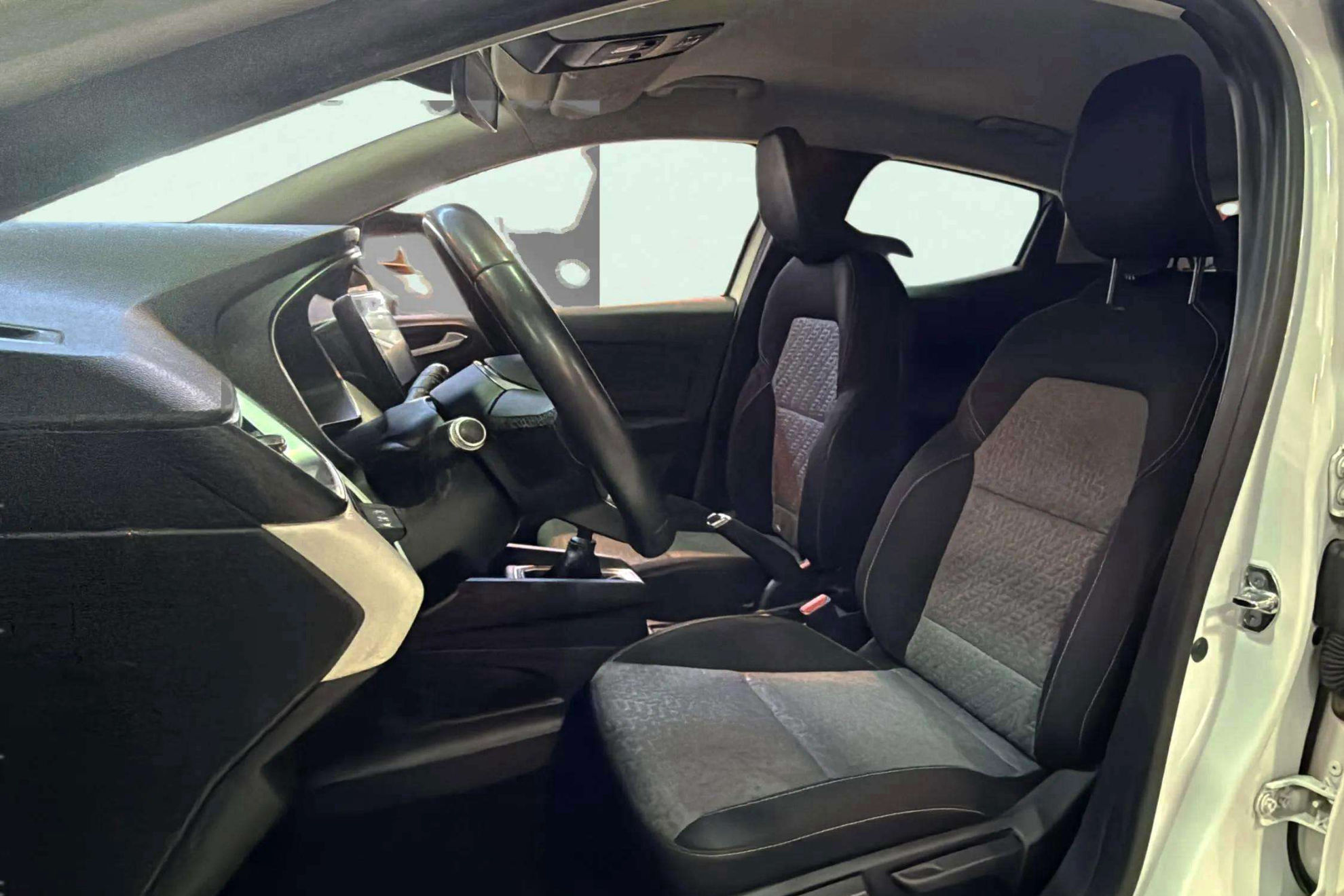 Renault Clio Serie limitada Limited TCe - foto 12