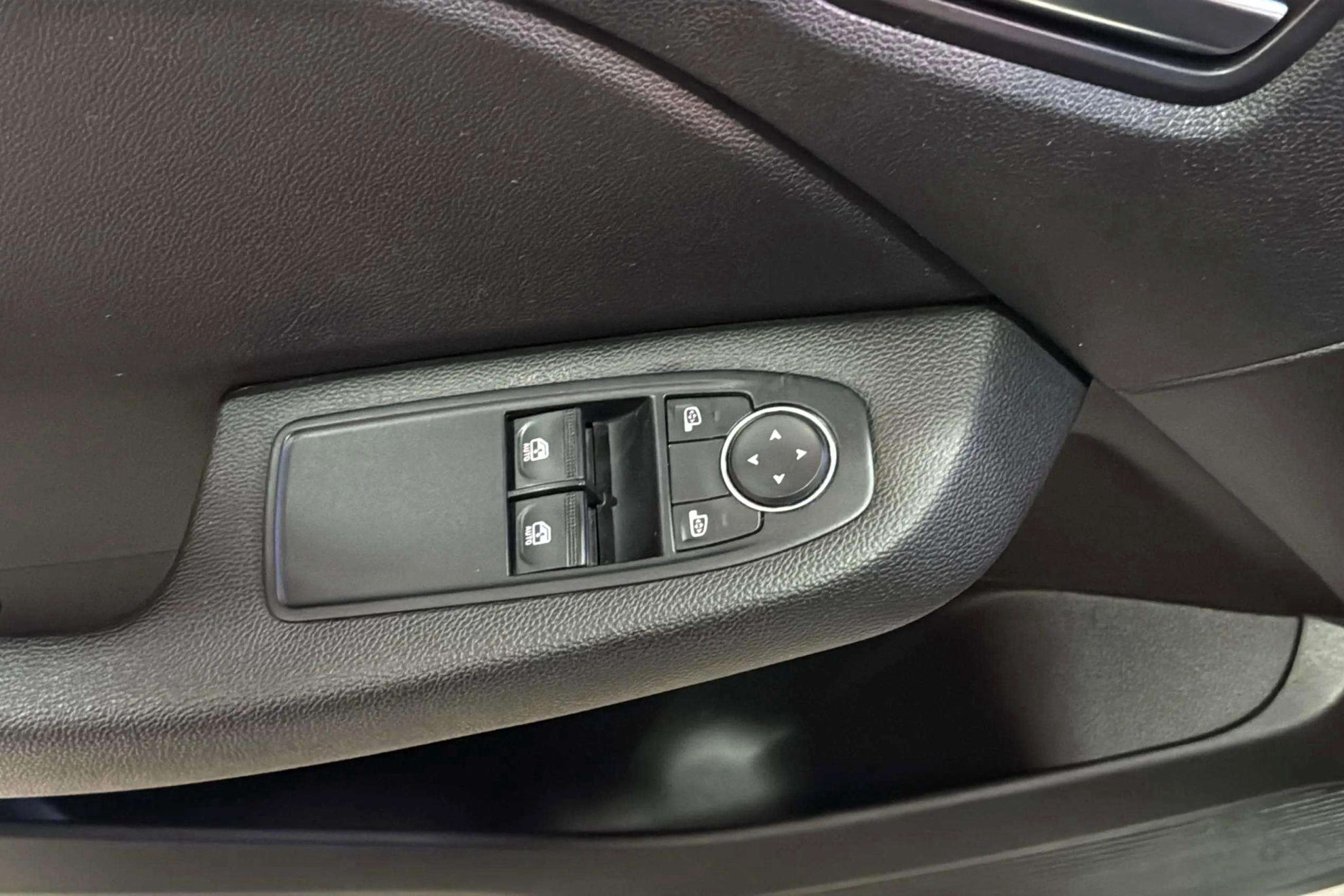 Renault Clio Serie limitada Limited TCe - foto 14
