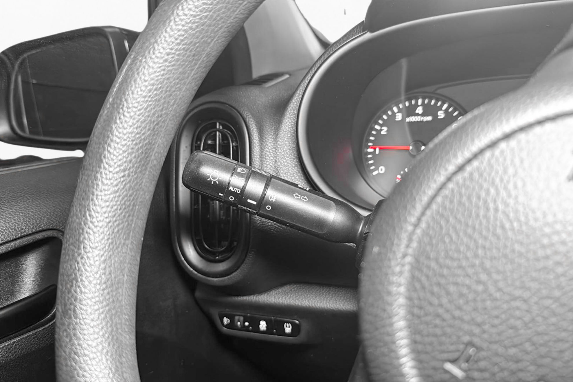 Kia Picanto 1.0 DPi Concept - foto 30