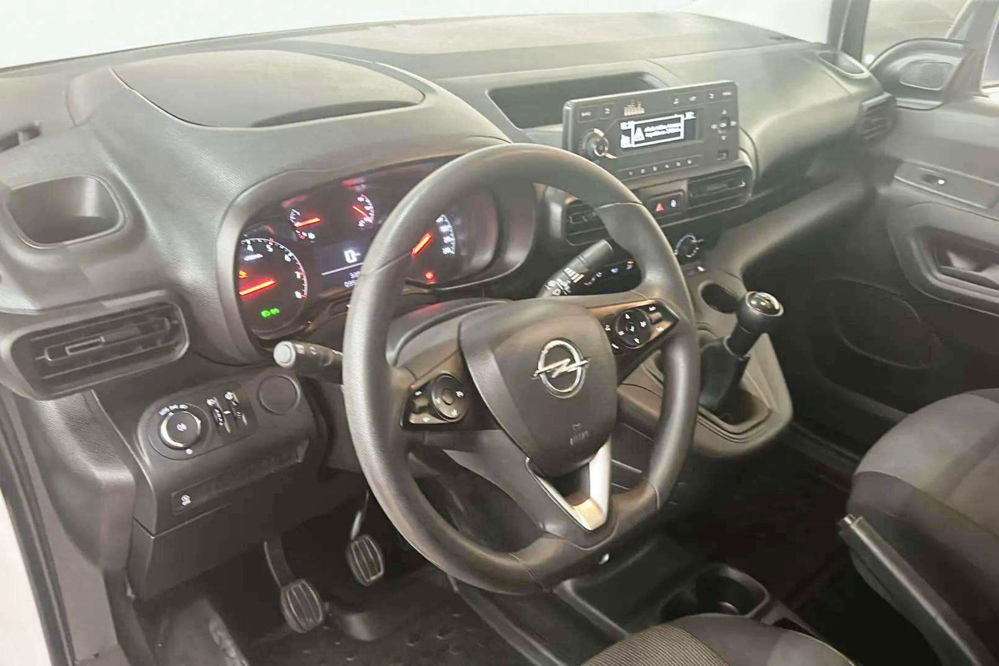 Opel Combo 1.5 TD Express L H1 1000 - foto 13
