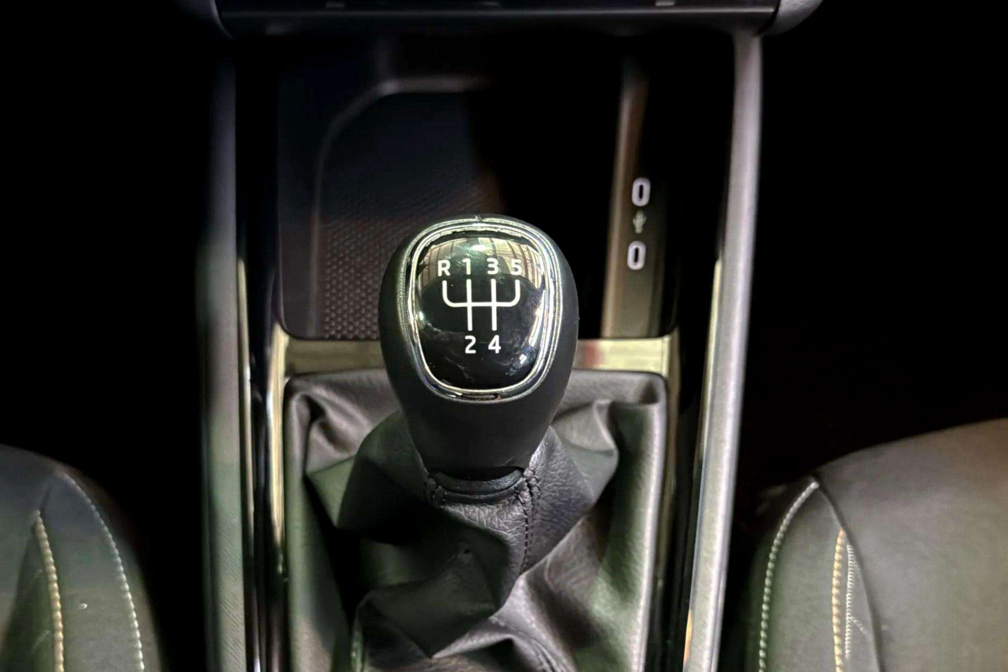 Škoda Scala 1.0 TSI Ambition - foto 23