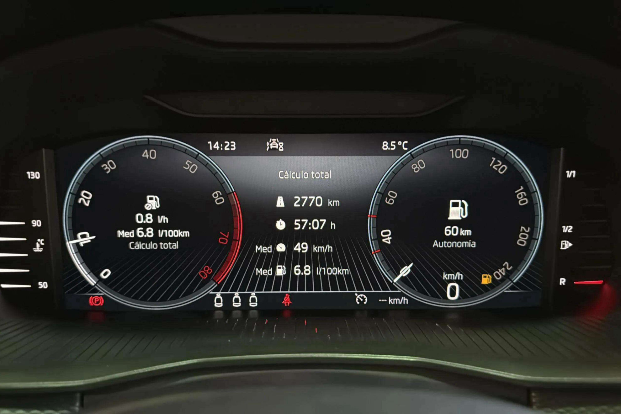 Škoda Scala 1.0 TSI Ambition - foto 19