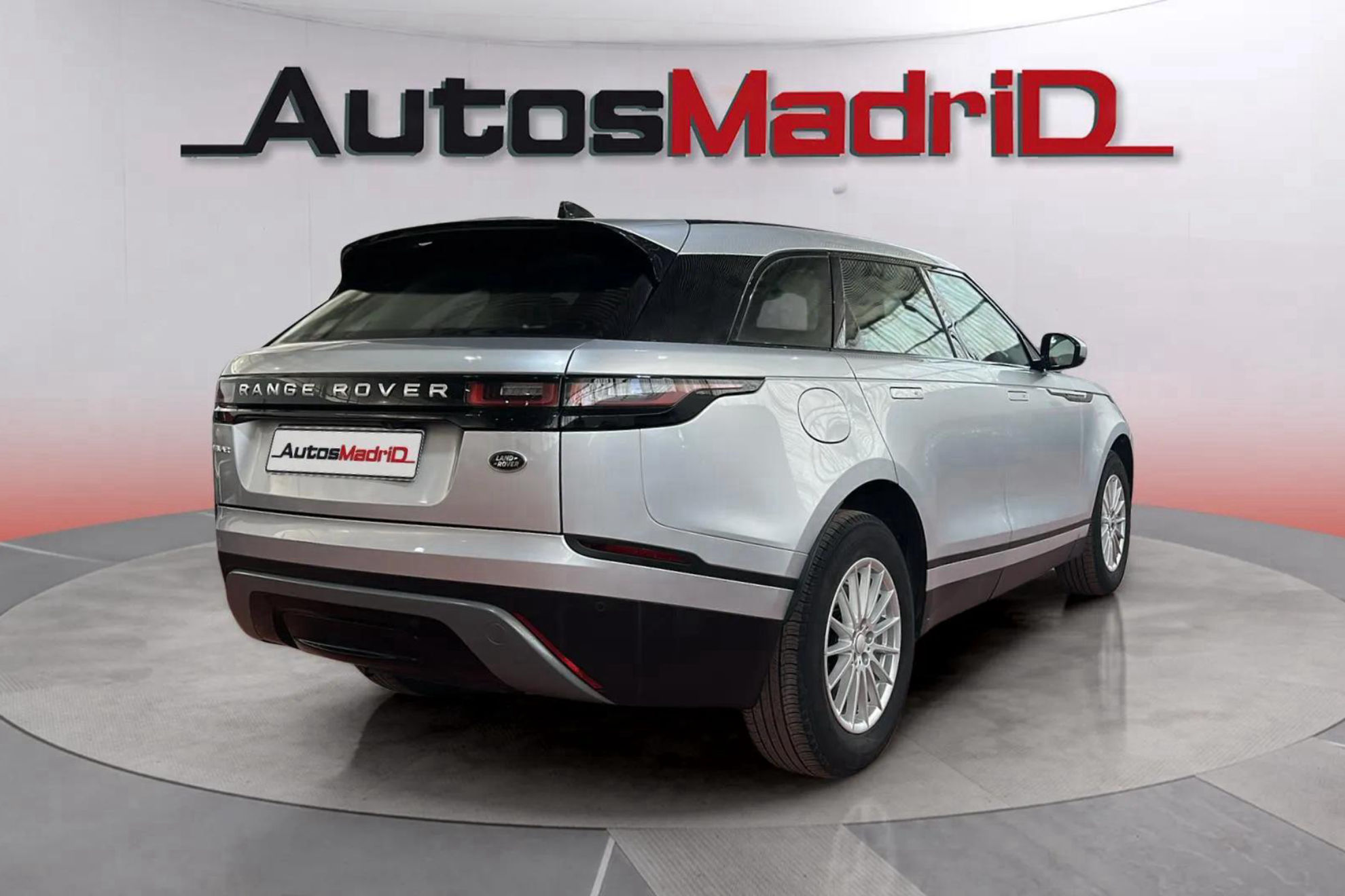Land Rover Range Rover Velar 2.0 D180 4WD - foto 5