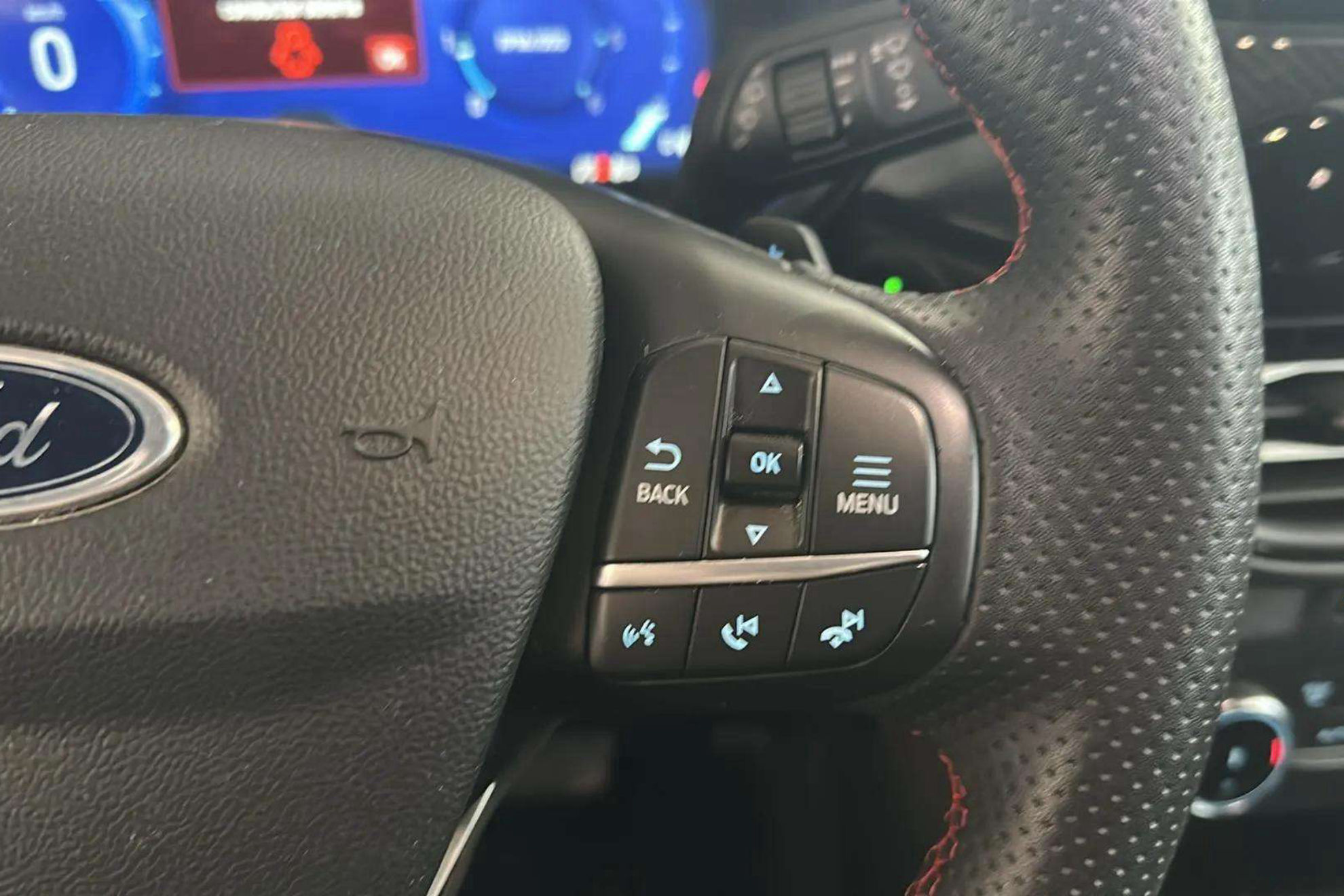 Ford Kuga ST-Line 1.5 EcoBlue - foto 12
