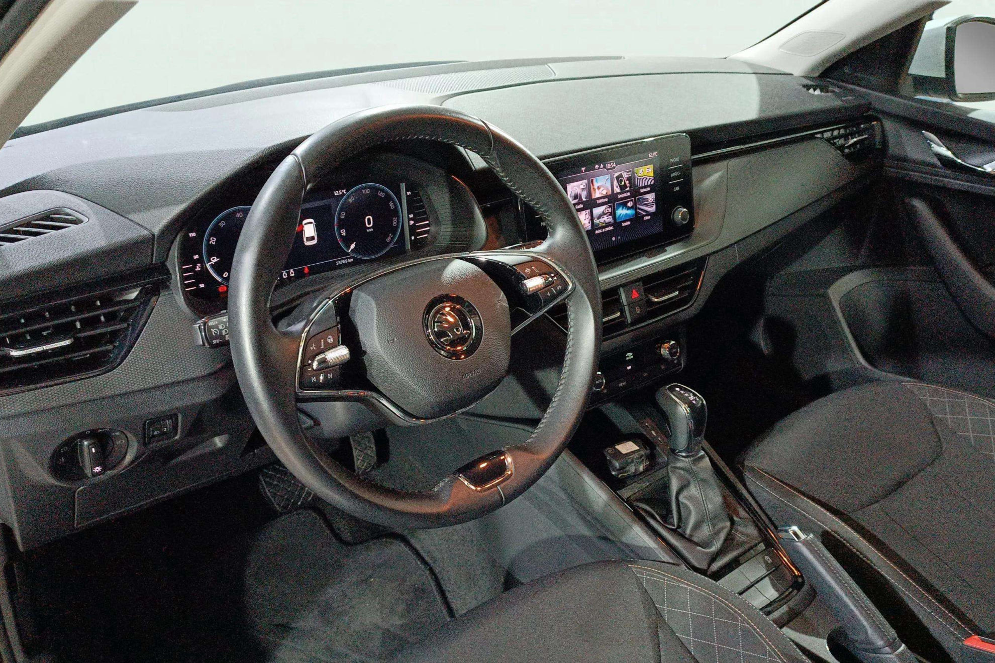 Škoda Scala 1.0 TSI DSG Ambitio - foto 10