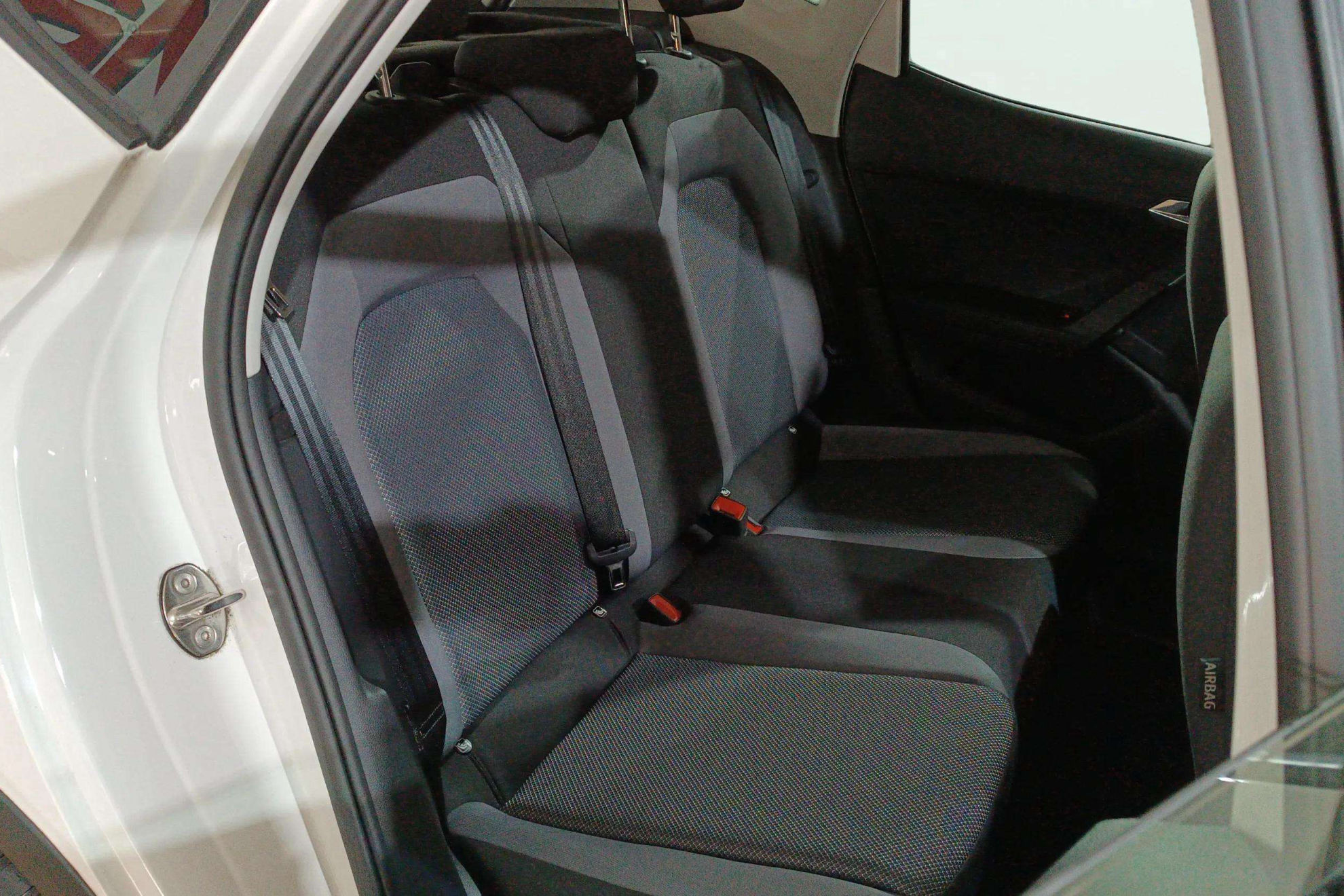 SEAT Arona 1.6 TDI Style Ecomotive - foto 15