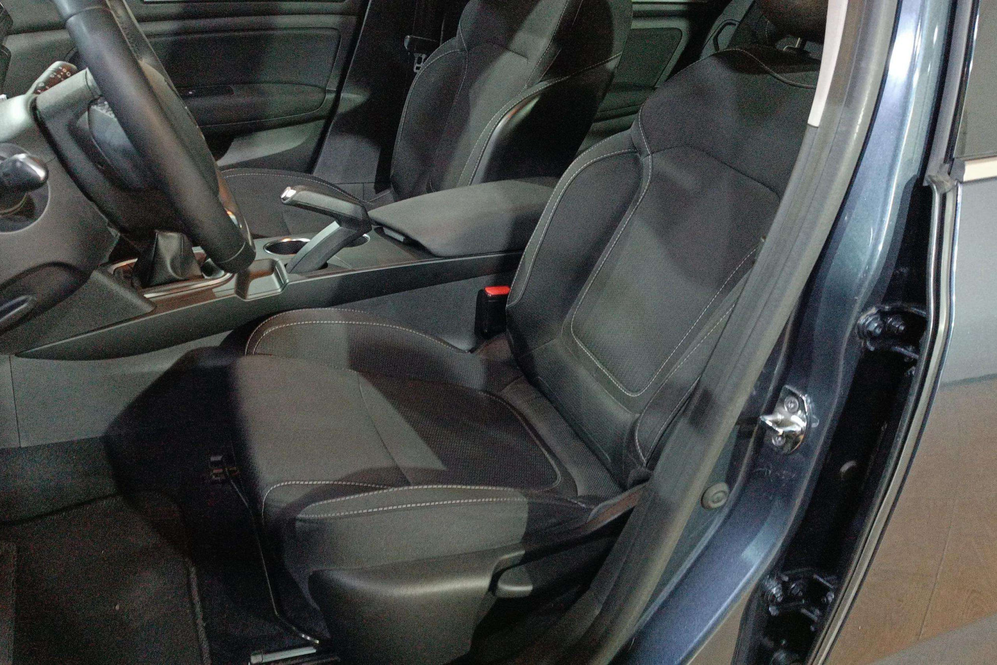 Renault Mégane S.T. Equilibre Blue dCi - foto 14