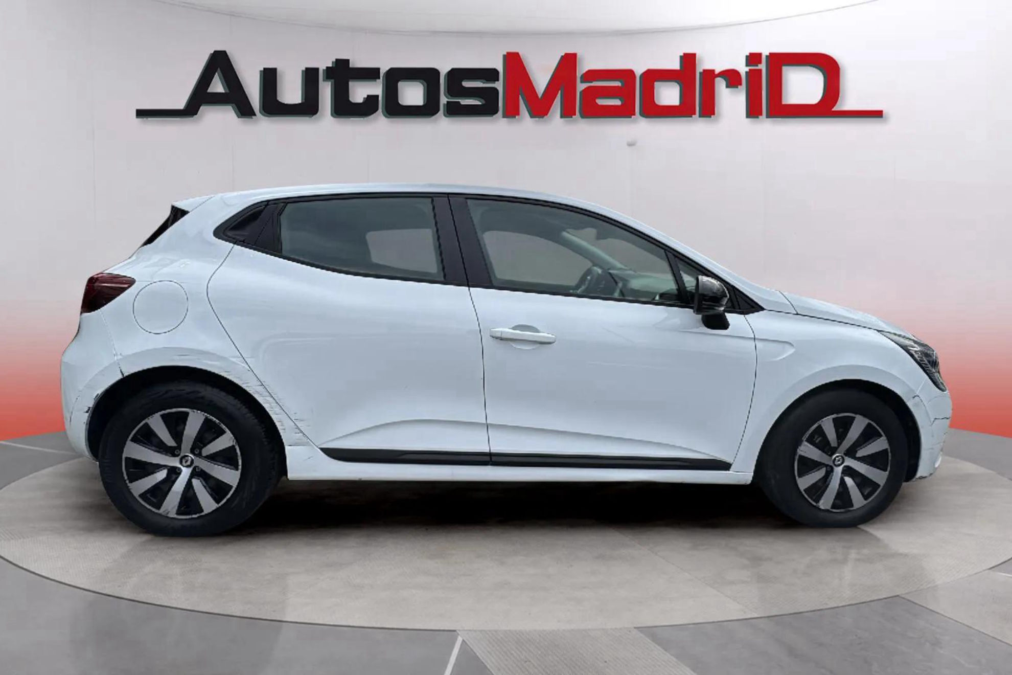 Renault Clio Equilibre TCe - foto 8