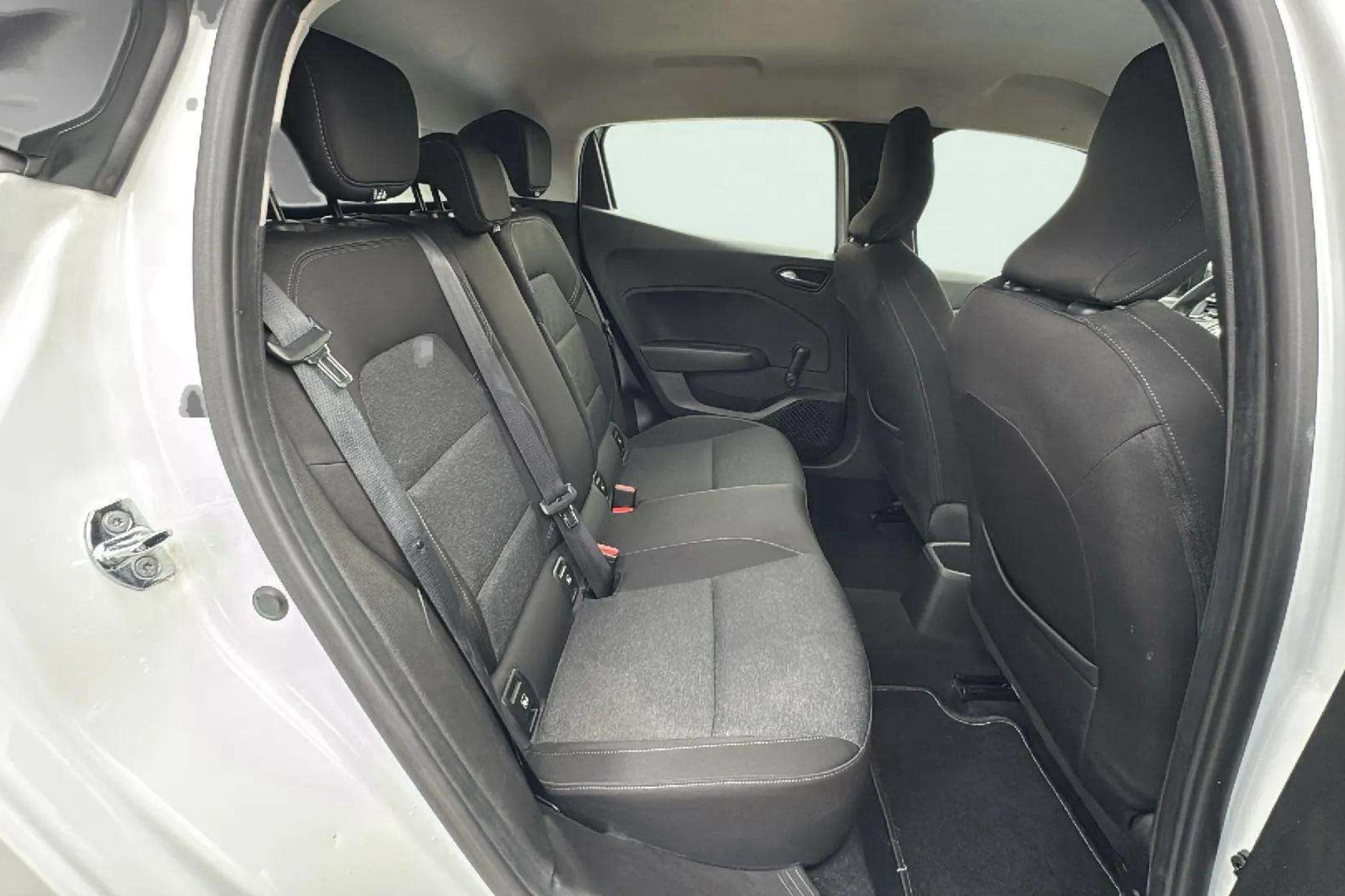 Renault Clio Equilibre TCe - foto 22