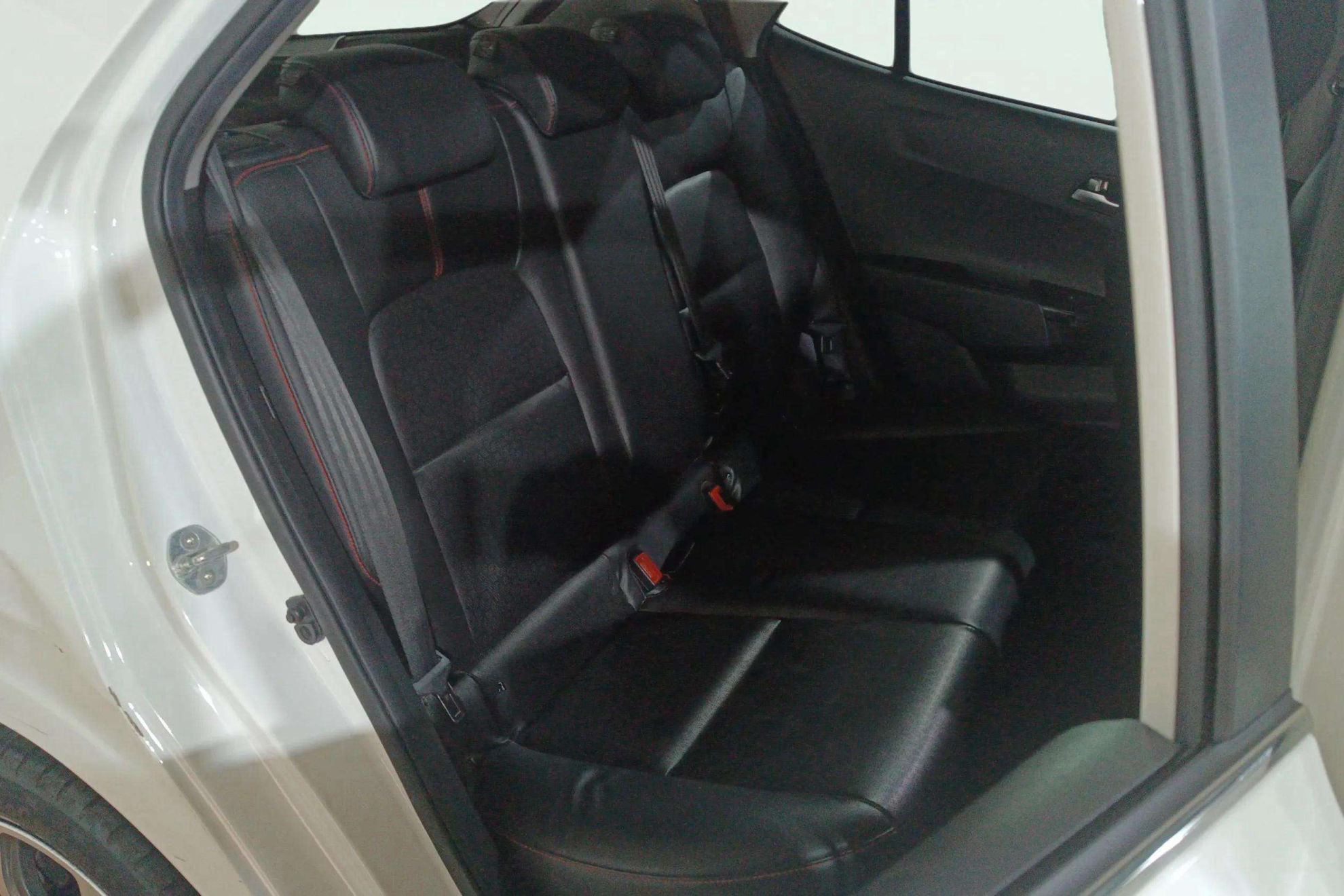Kia Picanto 1.0 DPi GT Line - foto 14