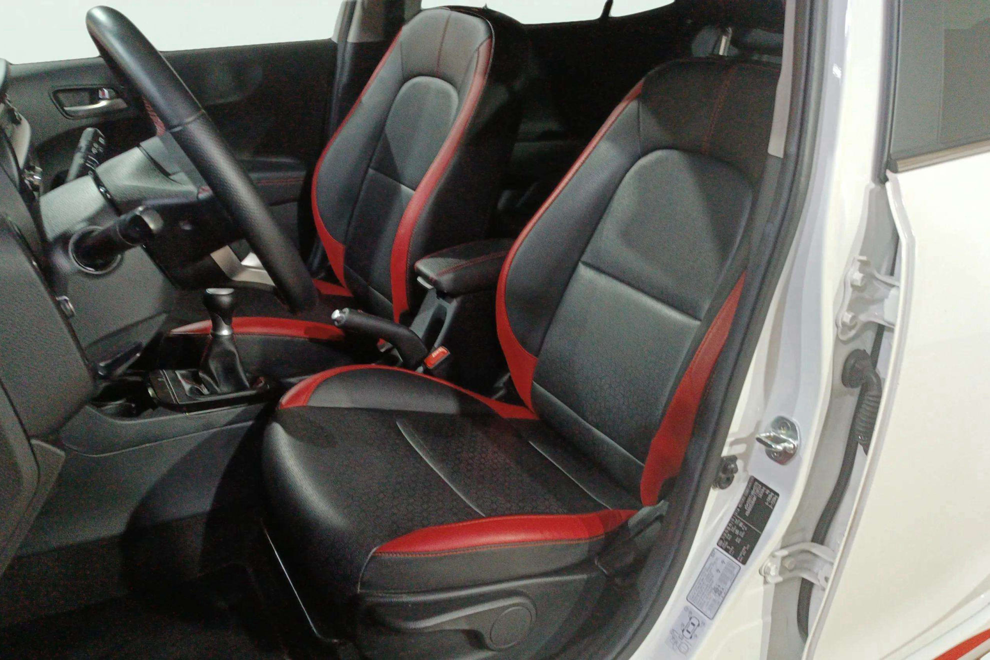 Kia Picanto 1.0 DPi GT Line - foto 13