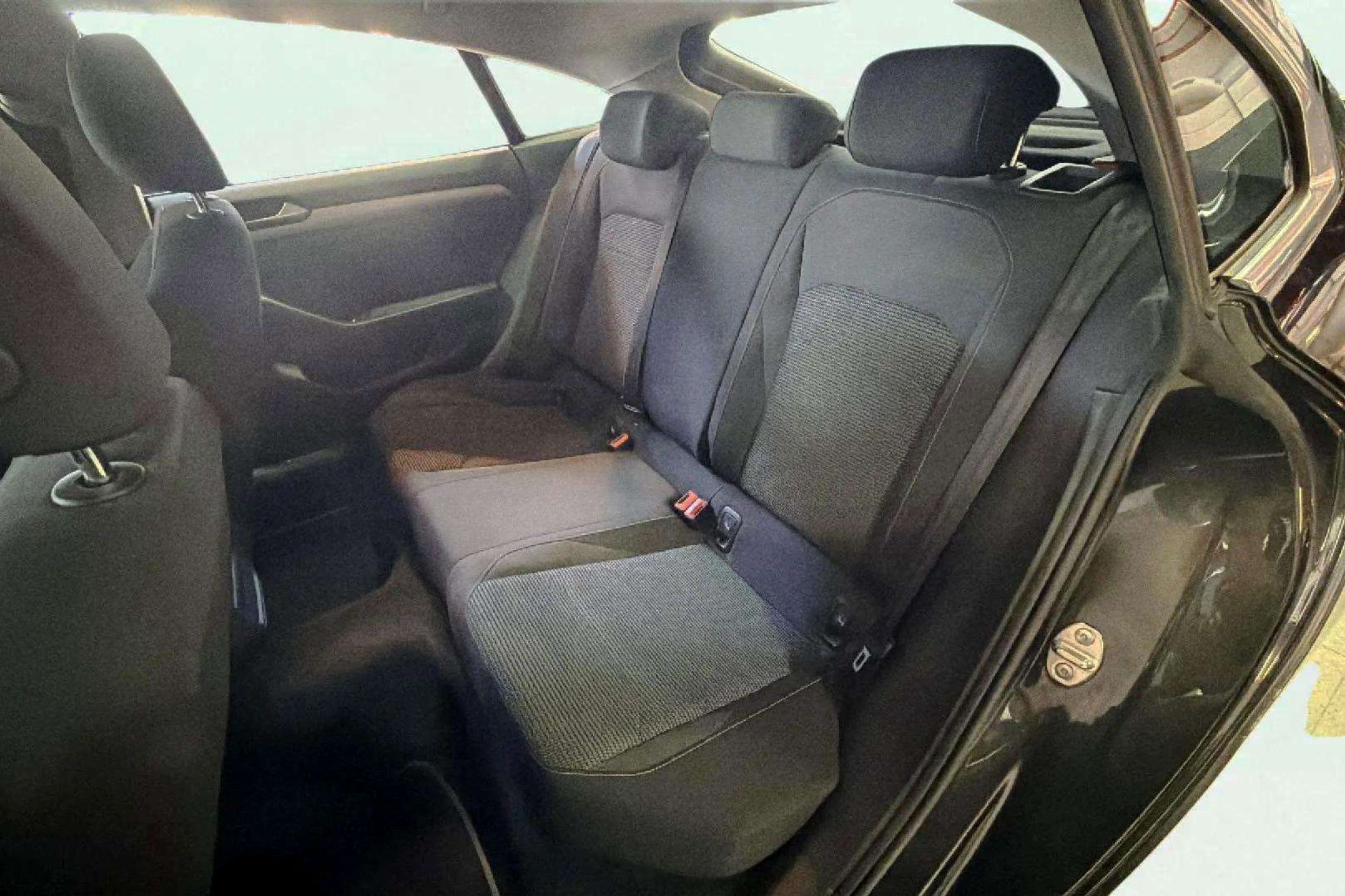 Volkswagen Arteon 2.0 TDI DSG - foto 13