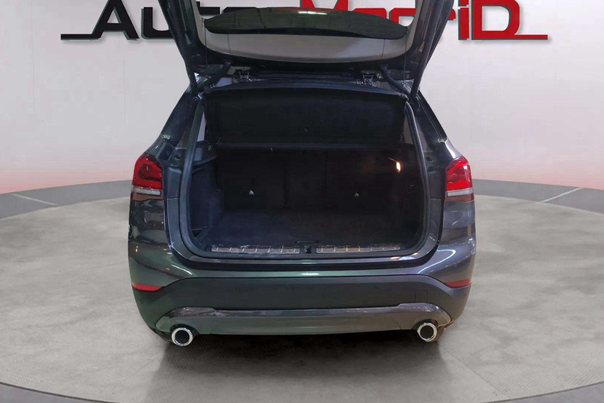 BMW X1 sDrive20dA - foto 7