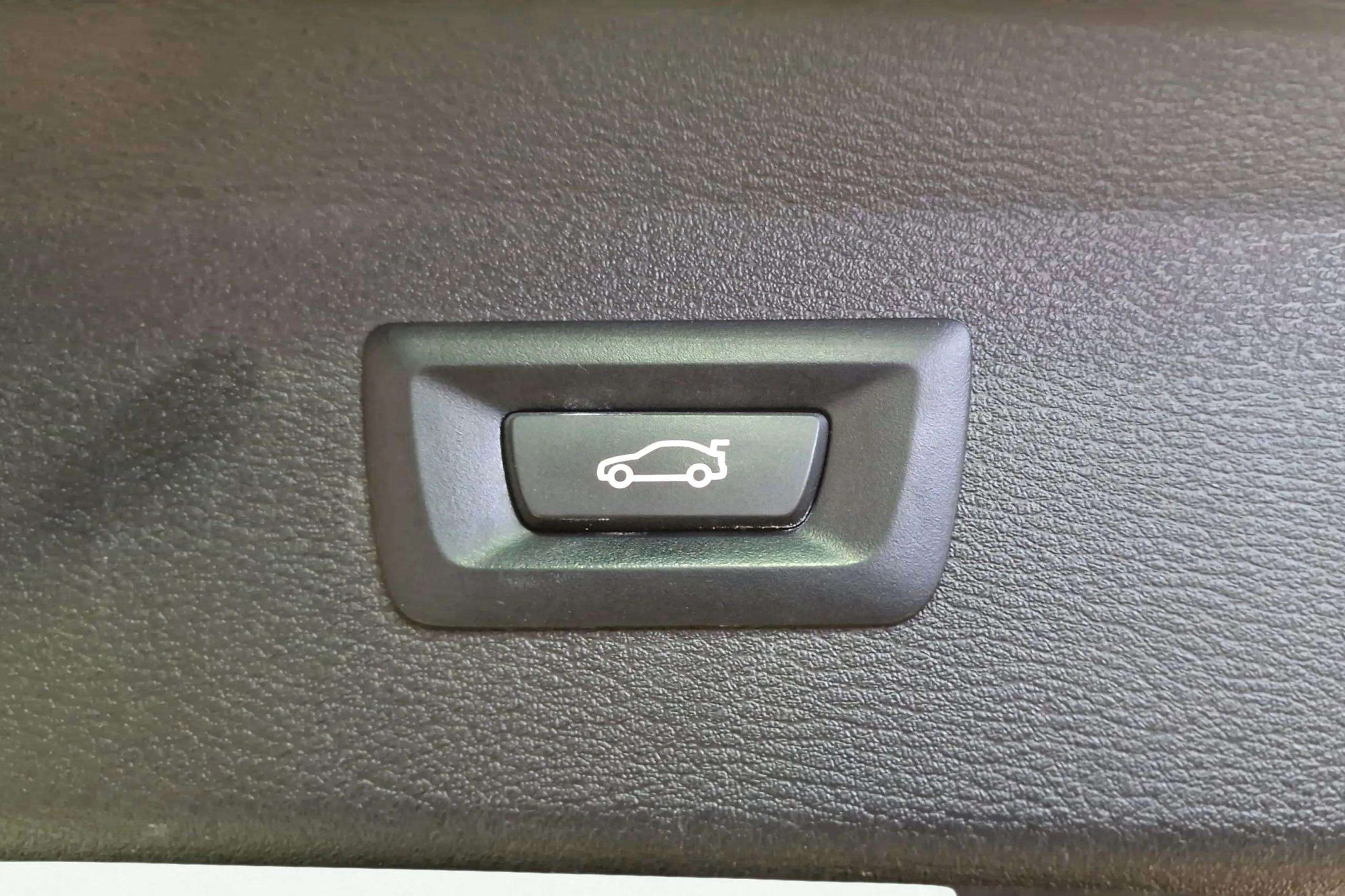 BMW X1 sDrive20dA - foto 8