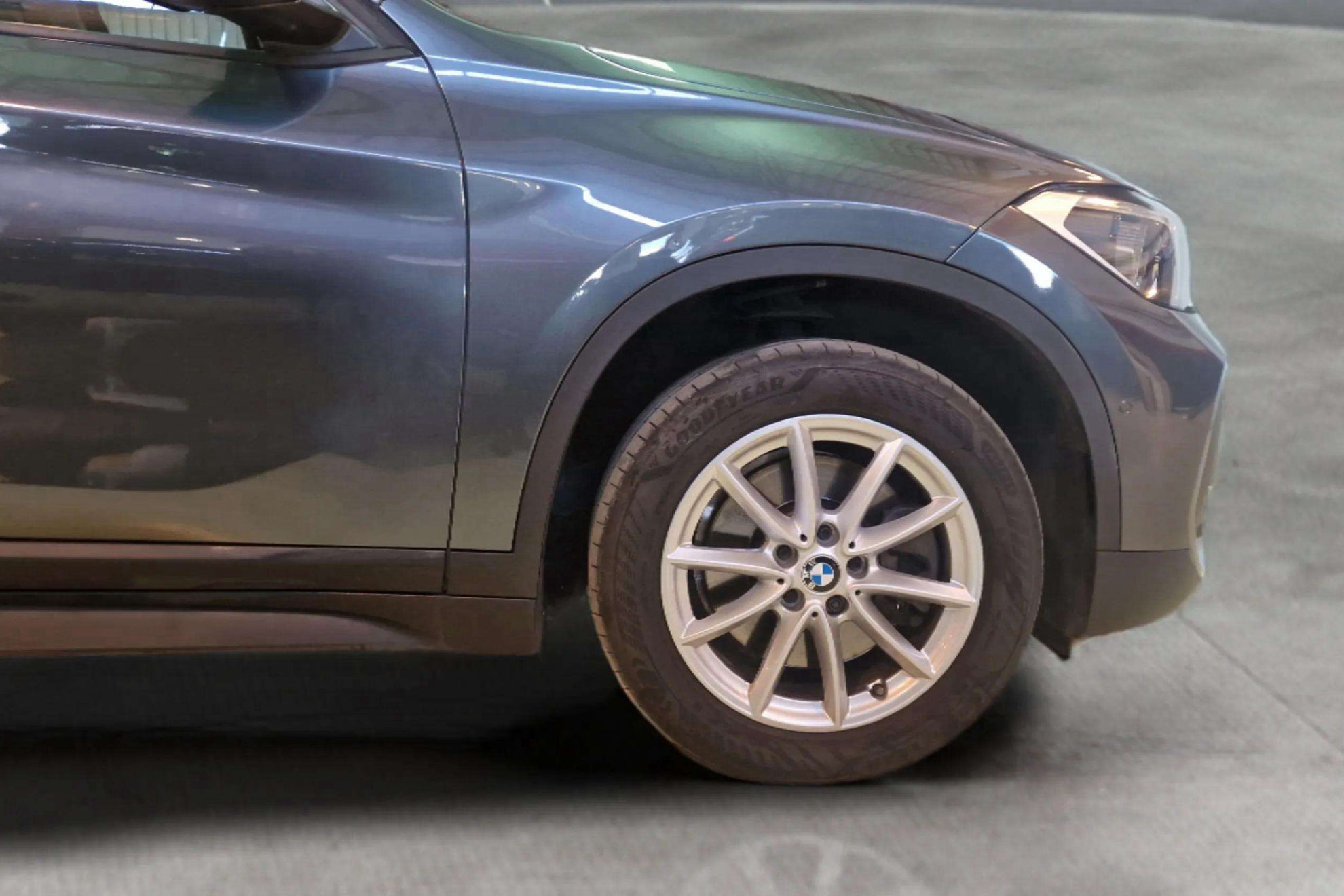 BMW X1 sDrive20dA - foto 11