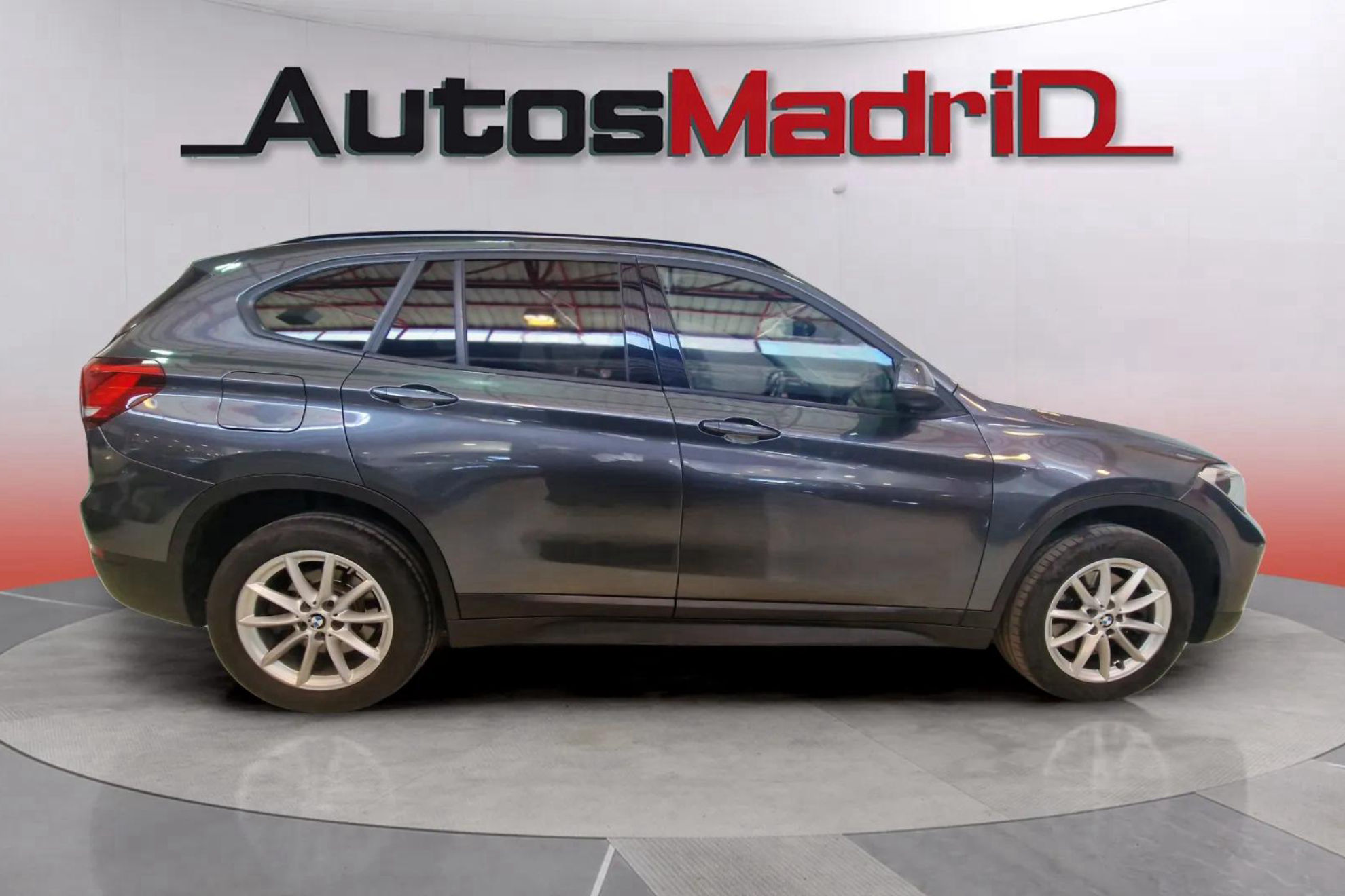 BMW X1 sDrive20dA - foto 10