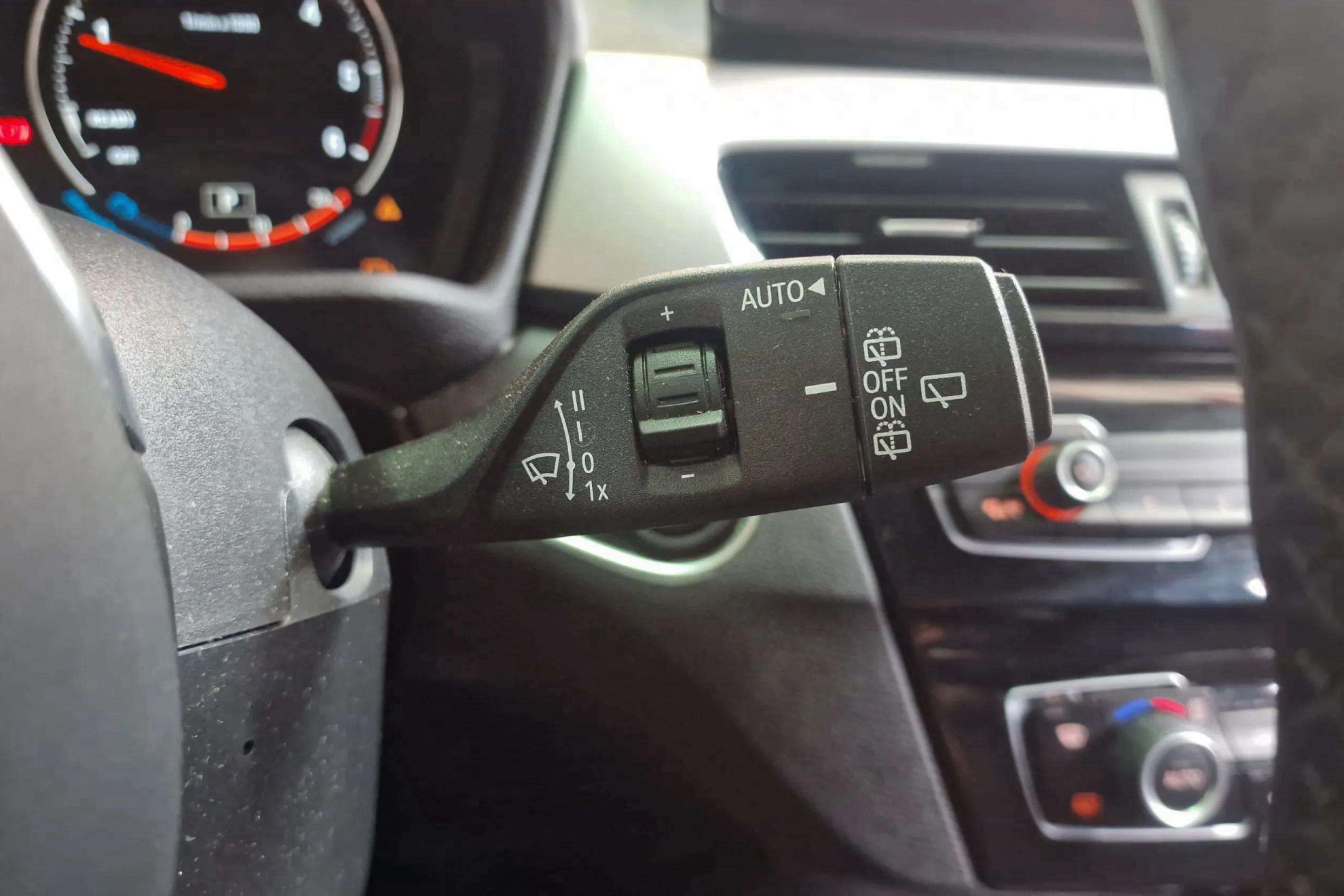BMW X1 sDrive20dA - foto 19