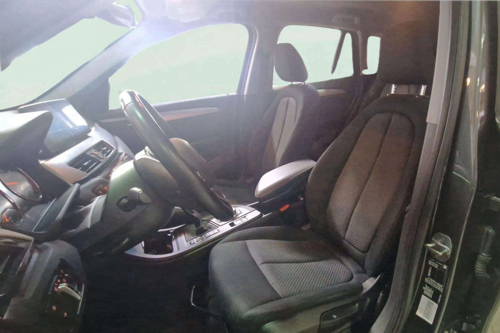 BMW X1 sDrive20dA - foto 13