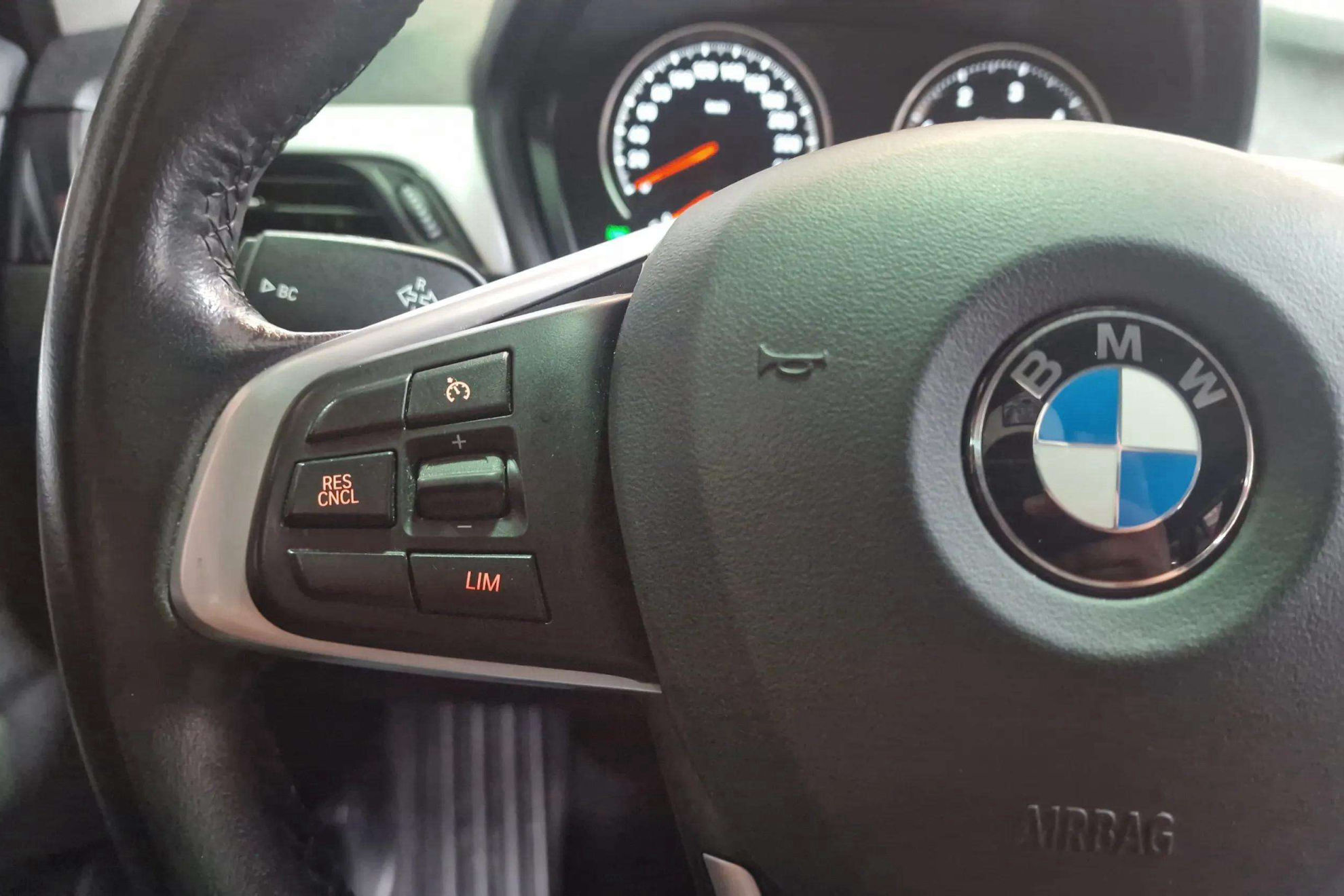 BMW X1 sDrive20dA - foto 20