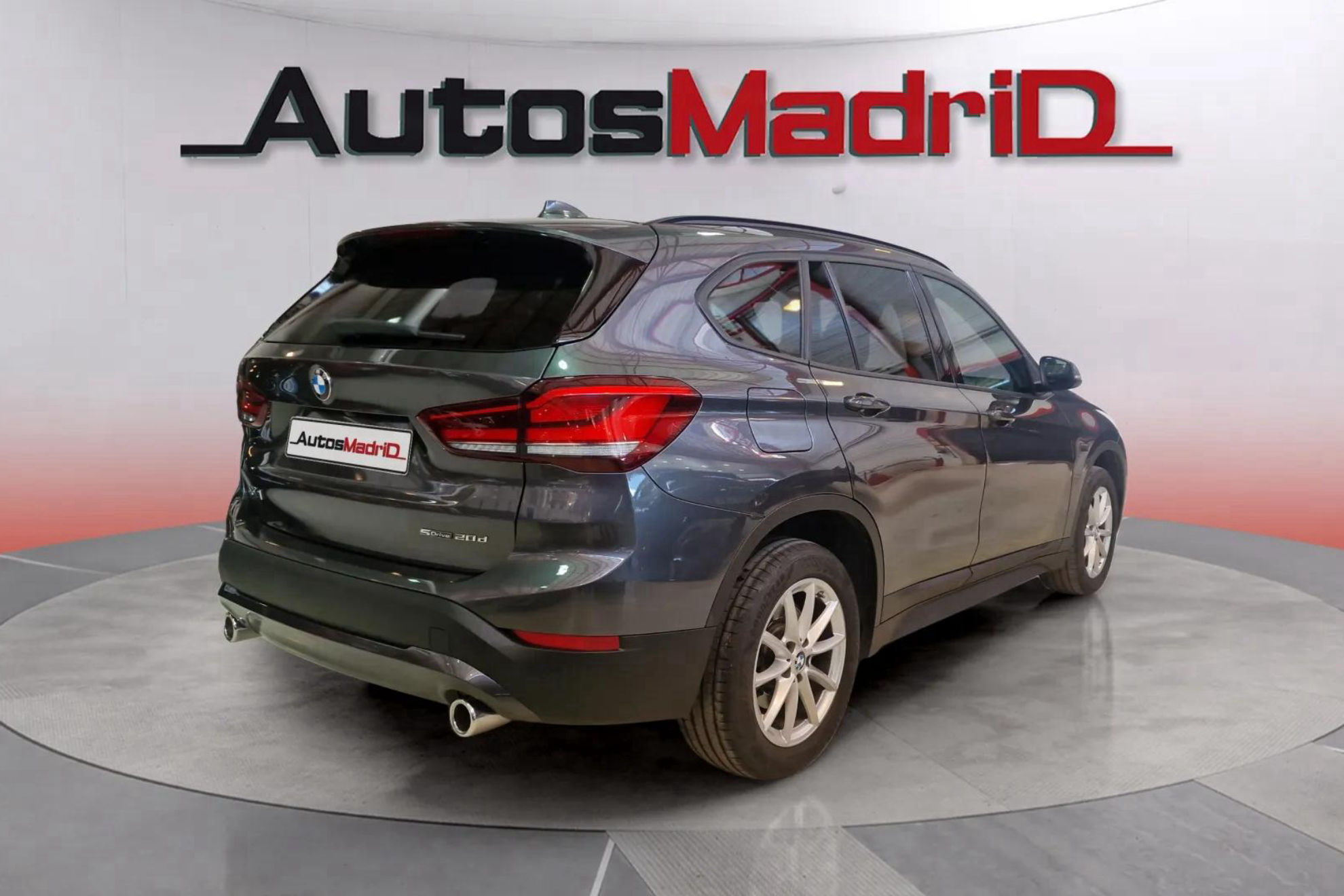 BMW X1 sDrive20dA - foto 9