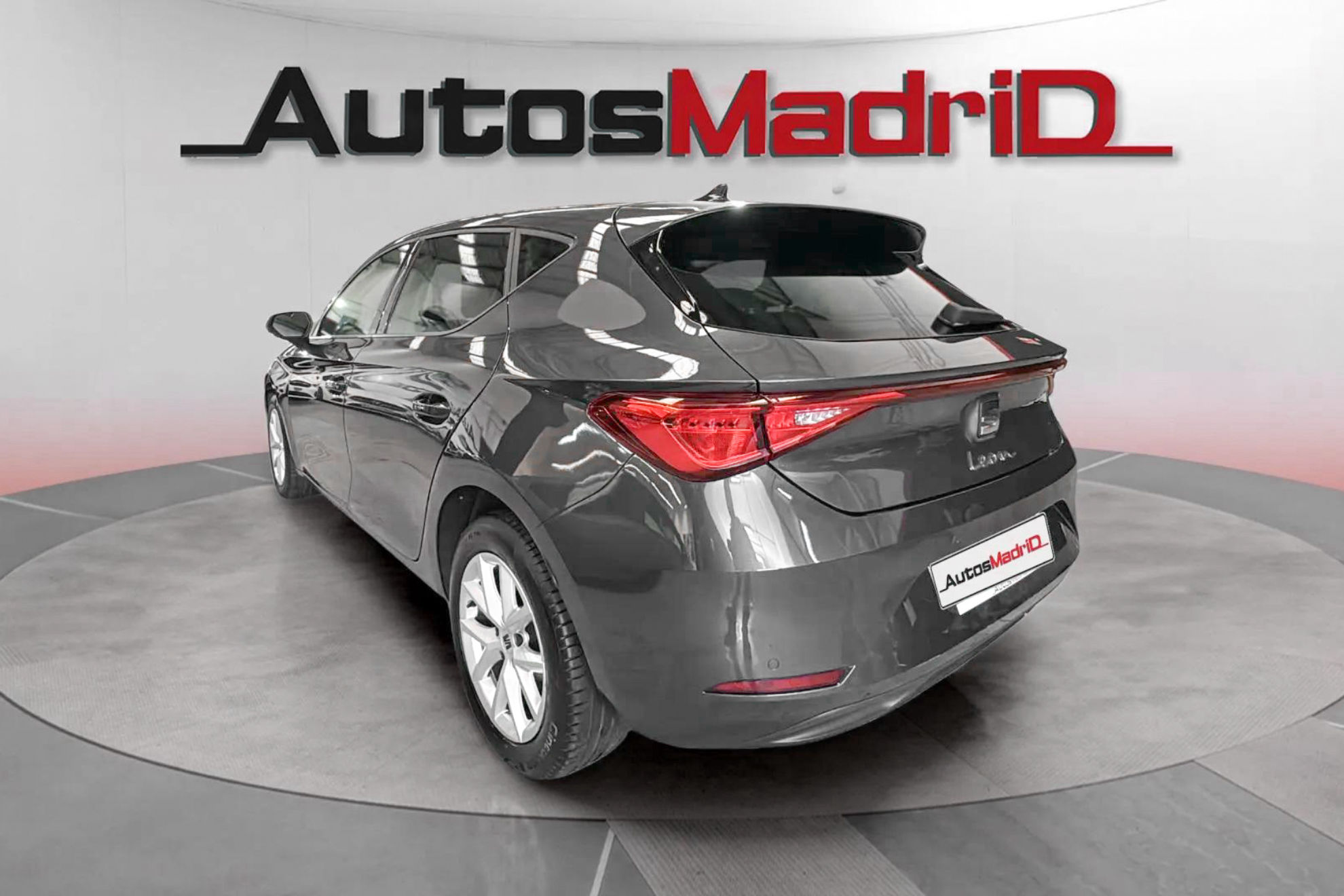 SEAT León 2.0 TDI DSG-7 Style - foto 5