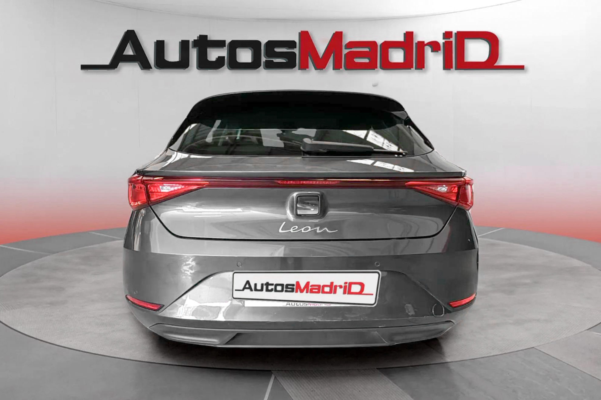 SEAT León 2.0 TDI DSG-7 Style - foto 6