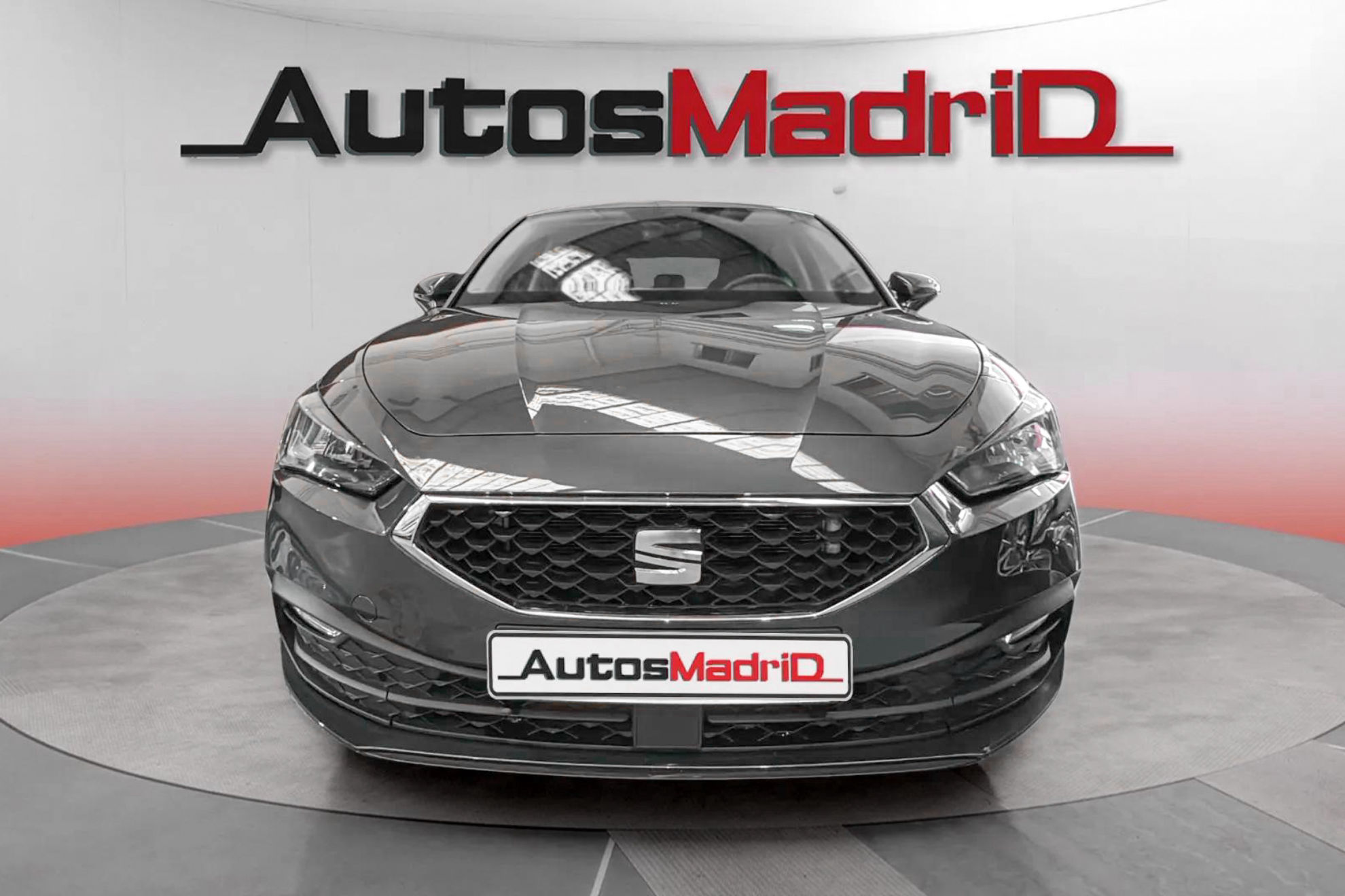 SEAT León 2.0 TDI DSG-7 Style - foto 2