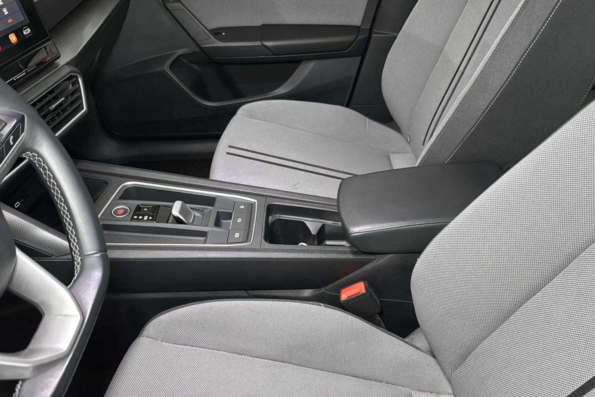 SEAT León 2.0 TDI DSG-7 Style - foto 37