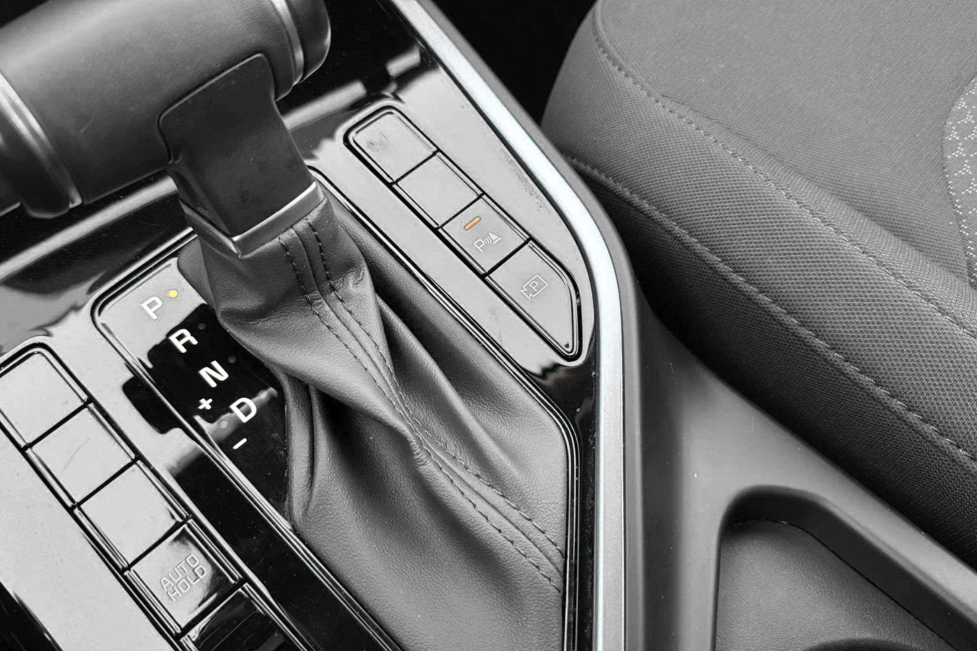 Kia Niro 1.6 GDi HEV Concept - foto 34