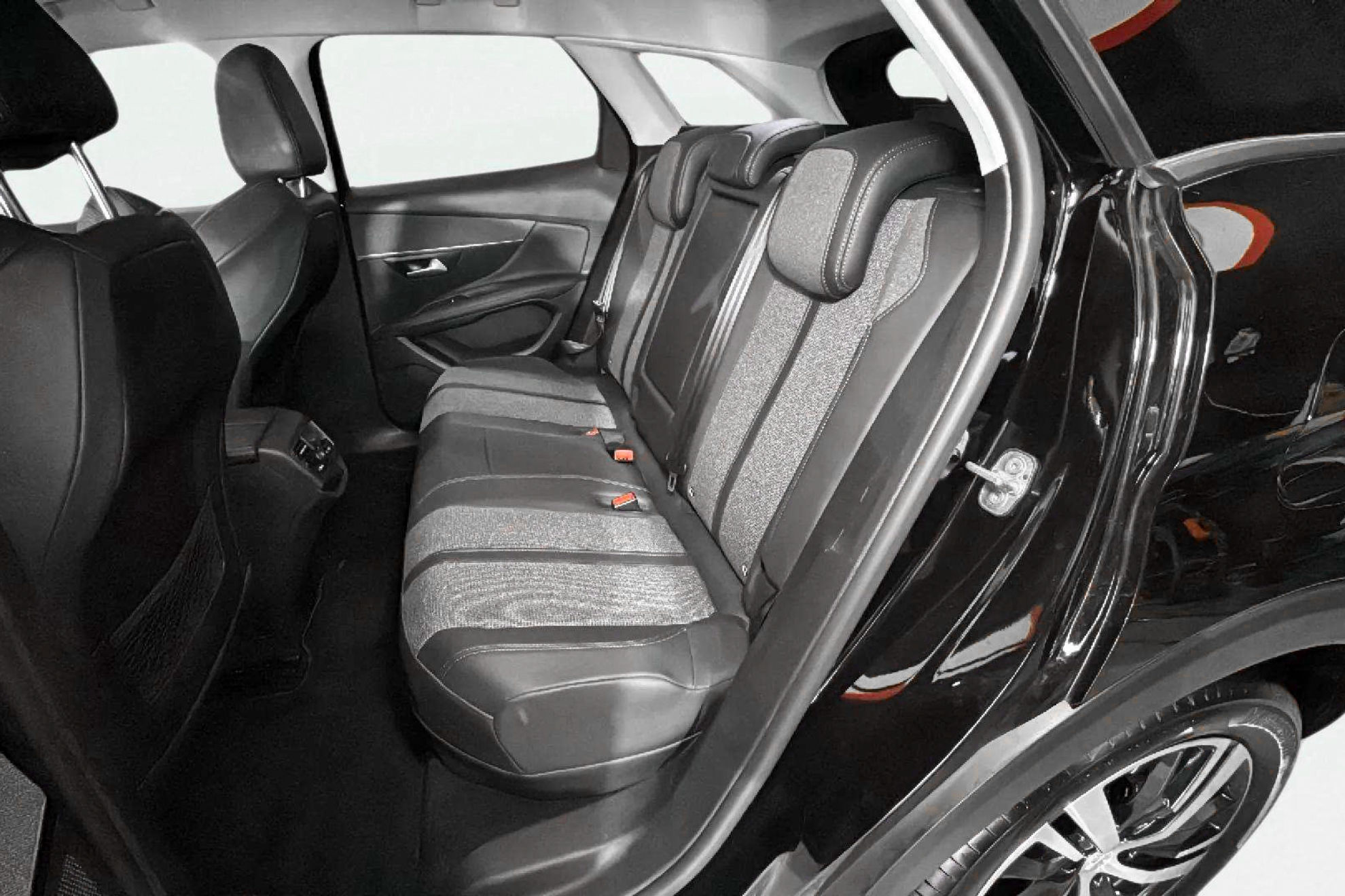 Peugeot 3008 Hybrid 225 eEAT8 Allure - foto 14