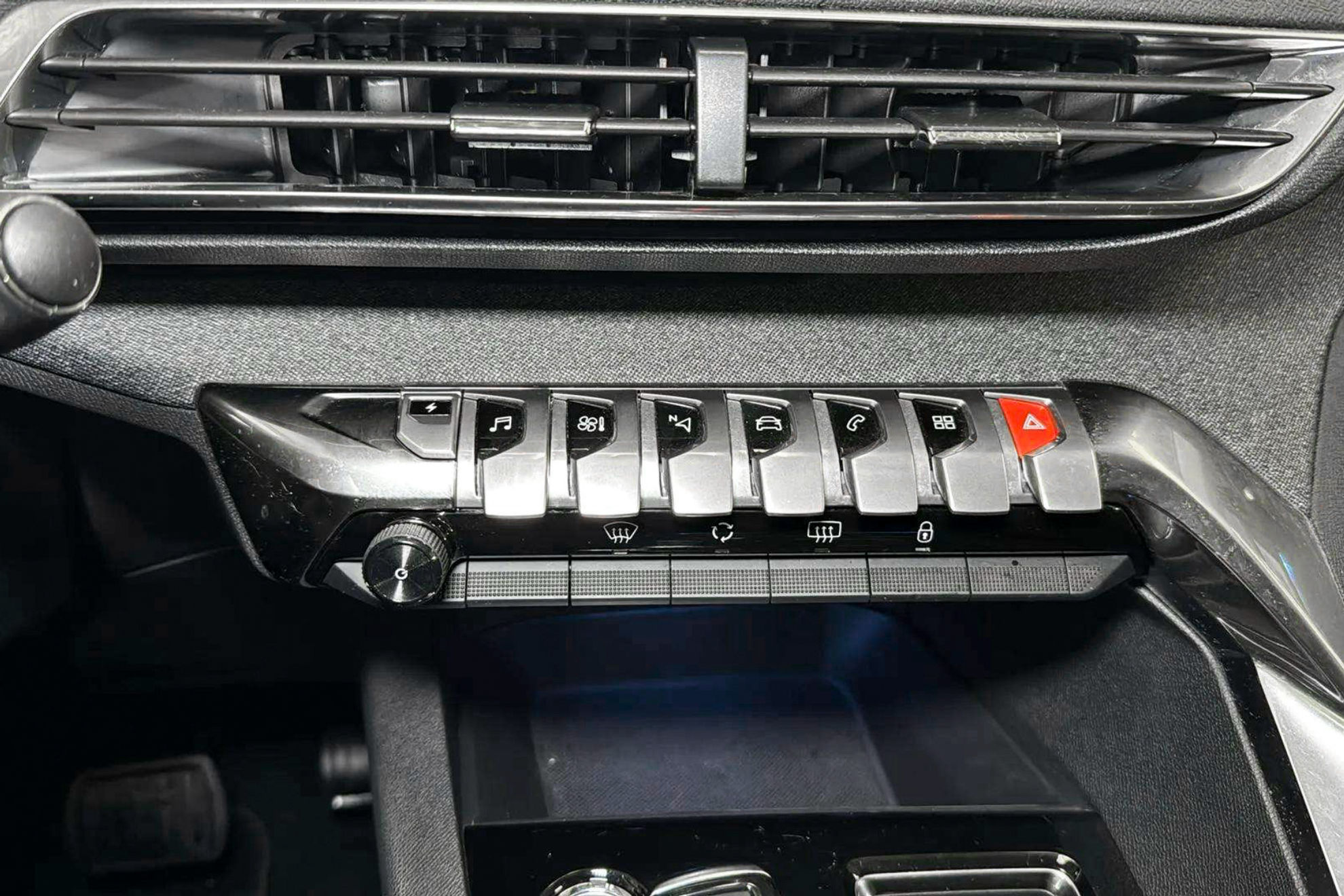 Peugeot 3008 Hybrid 225 eEAT8 Allure - foto 34