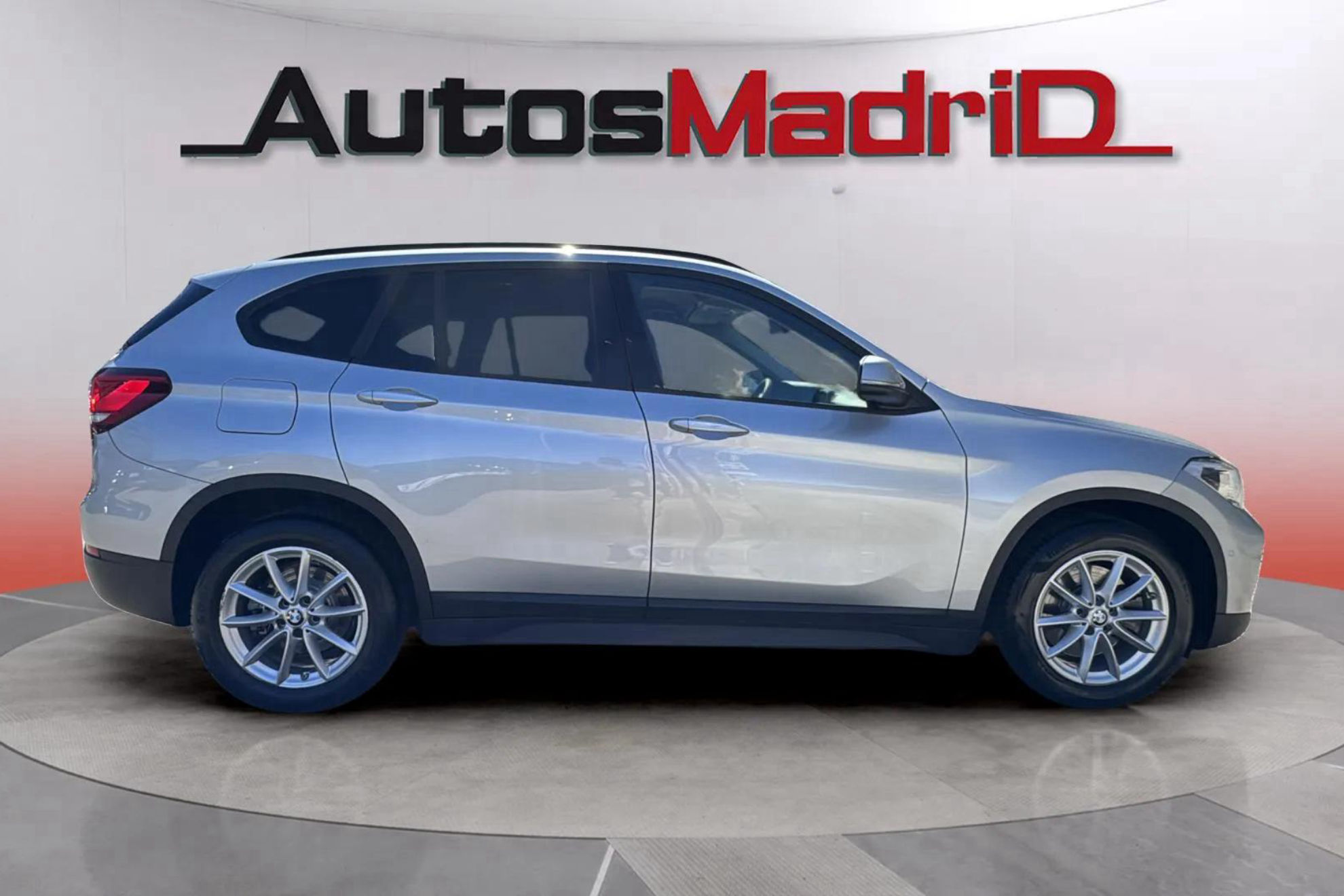 BMW X1 xDrive20dA - foto 8