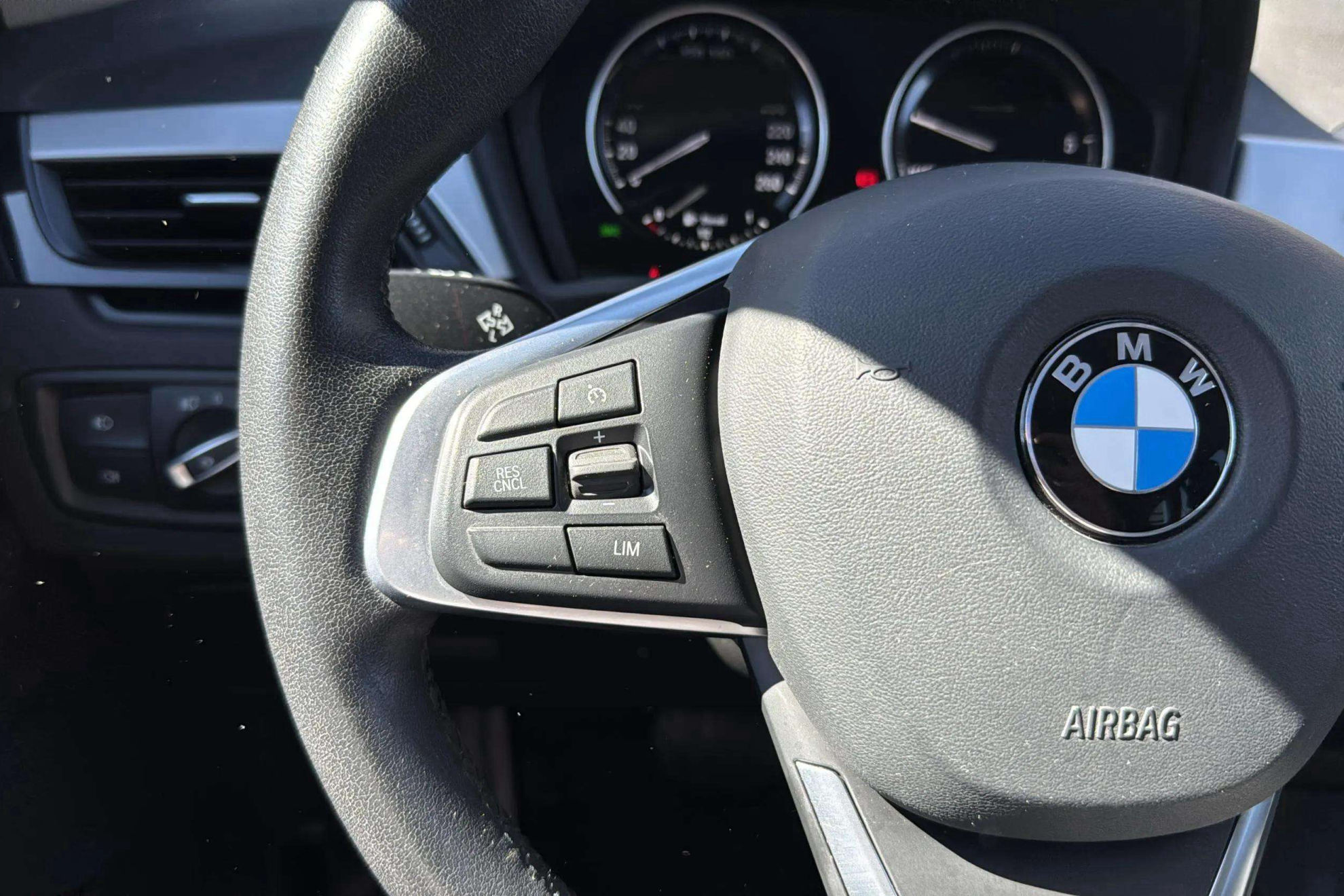 BMW X1 xDrive20dA - foto 25