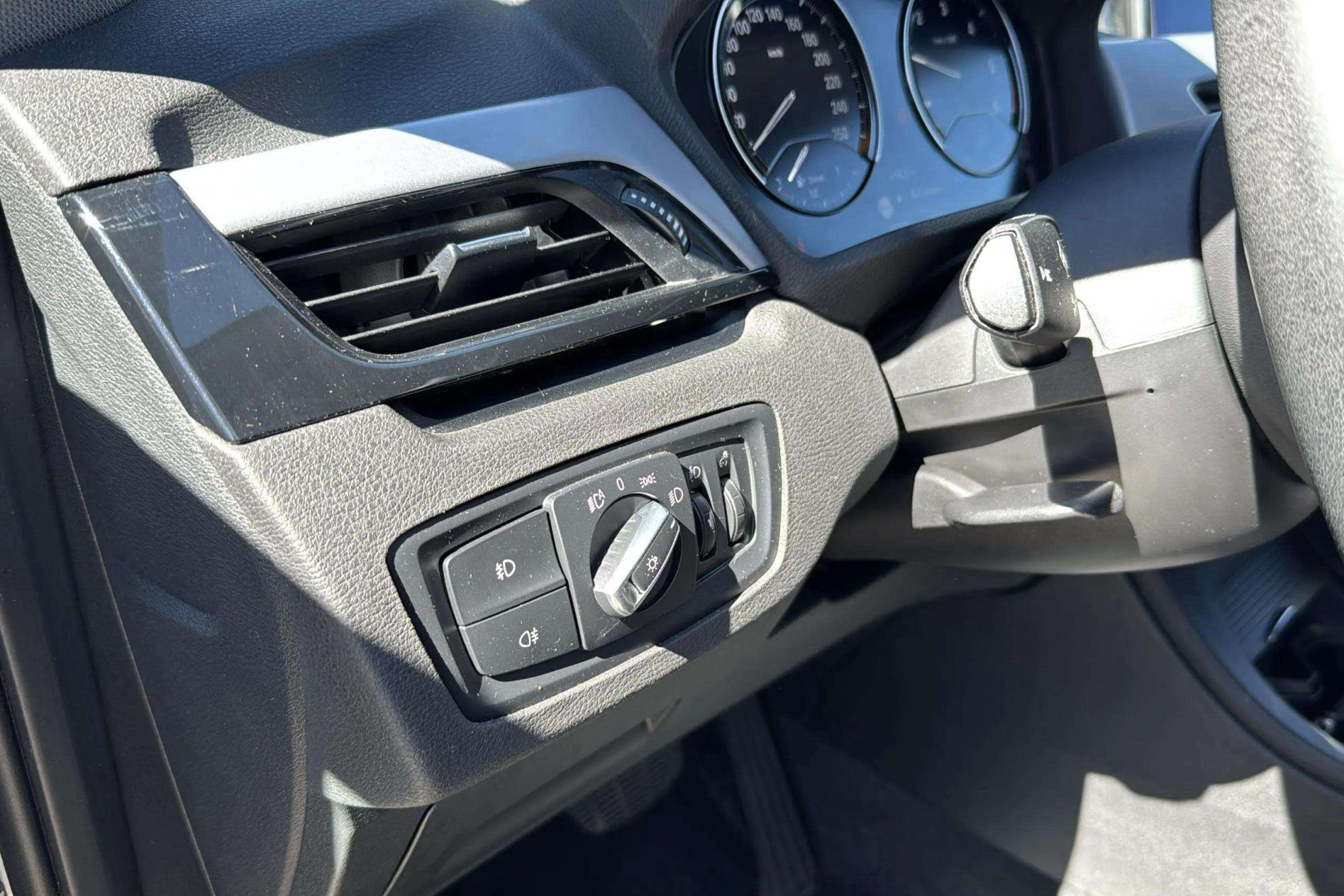BMW X1 xDrive20dA - foto 24