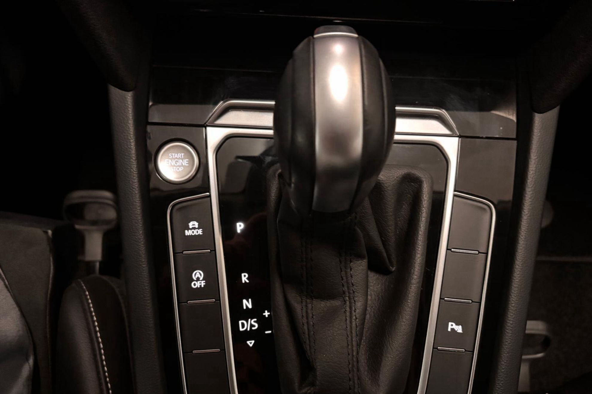 Volkswagen Arteon Elegance 2.0 TDI DSG - foto 33