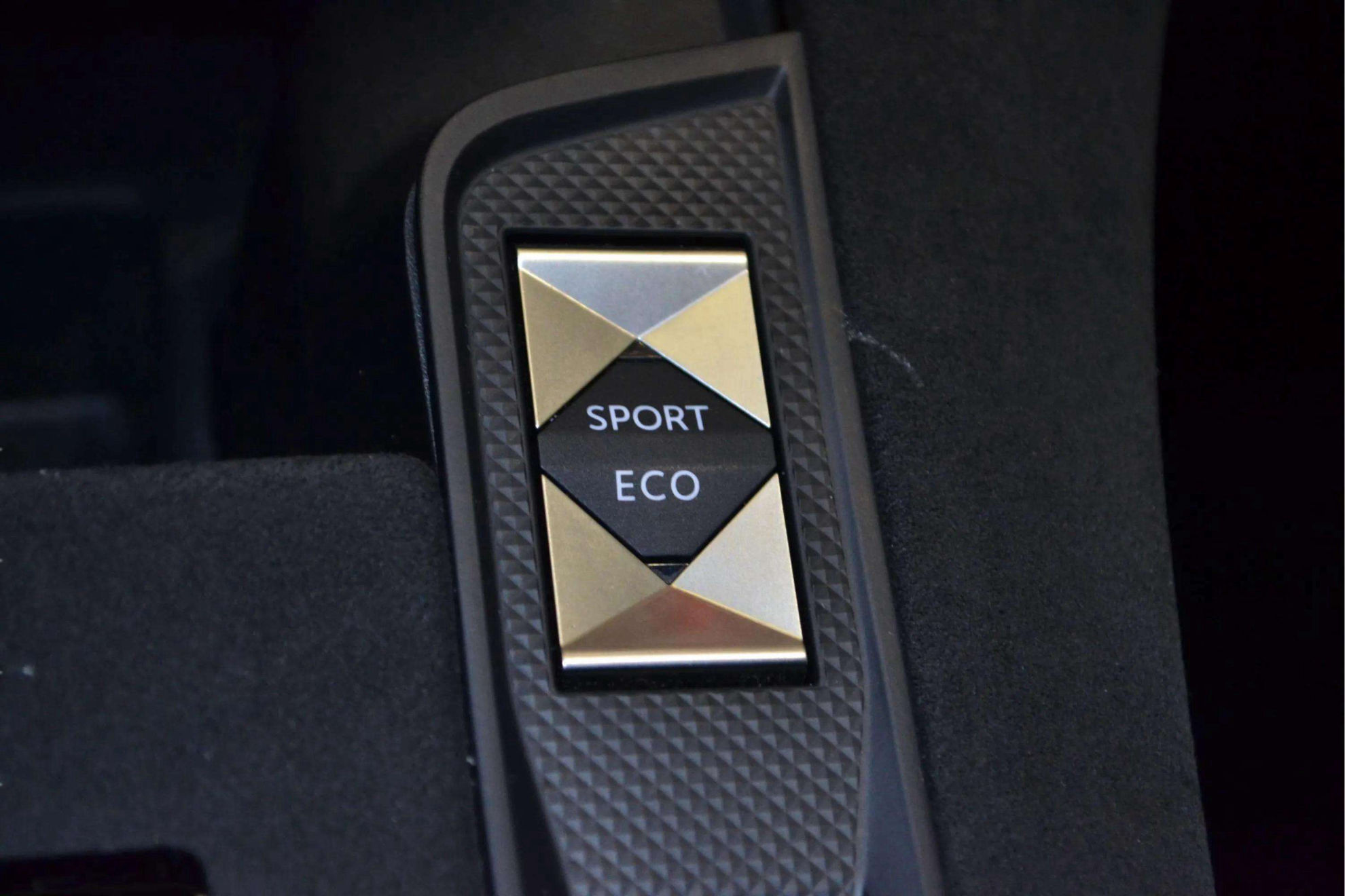 DS DS 7 Crossback BlueHDi DE Perf.line - foto 23