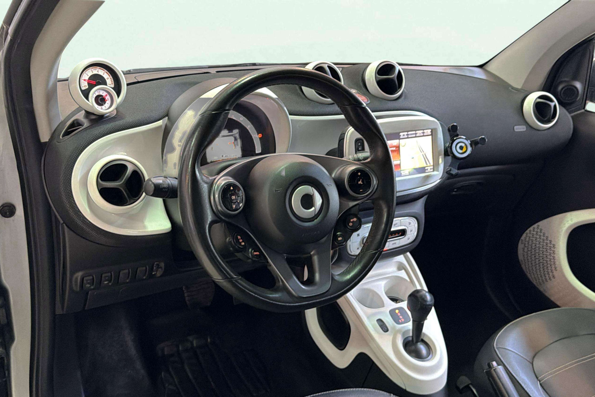smart fortwo Coupé 52 Prime - foto 11