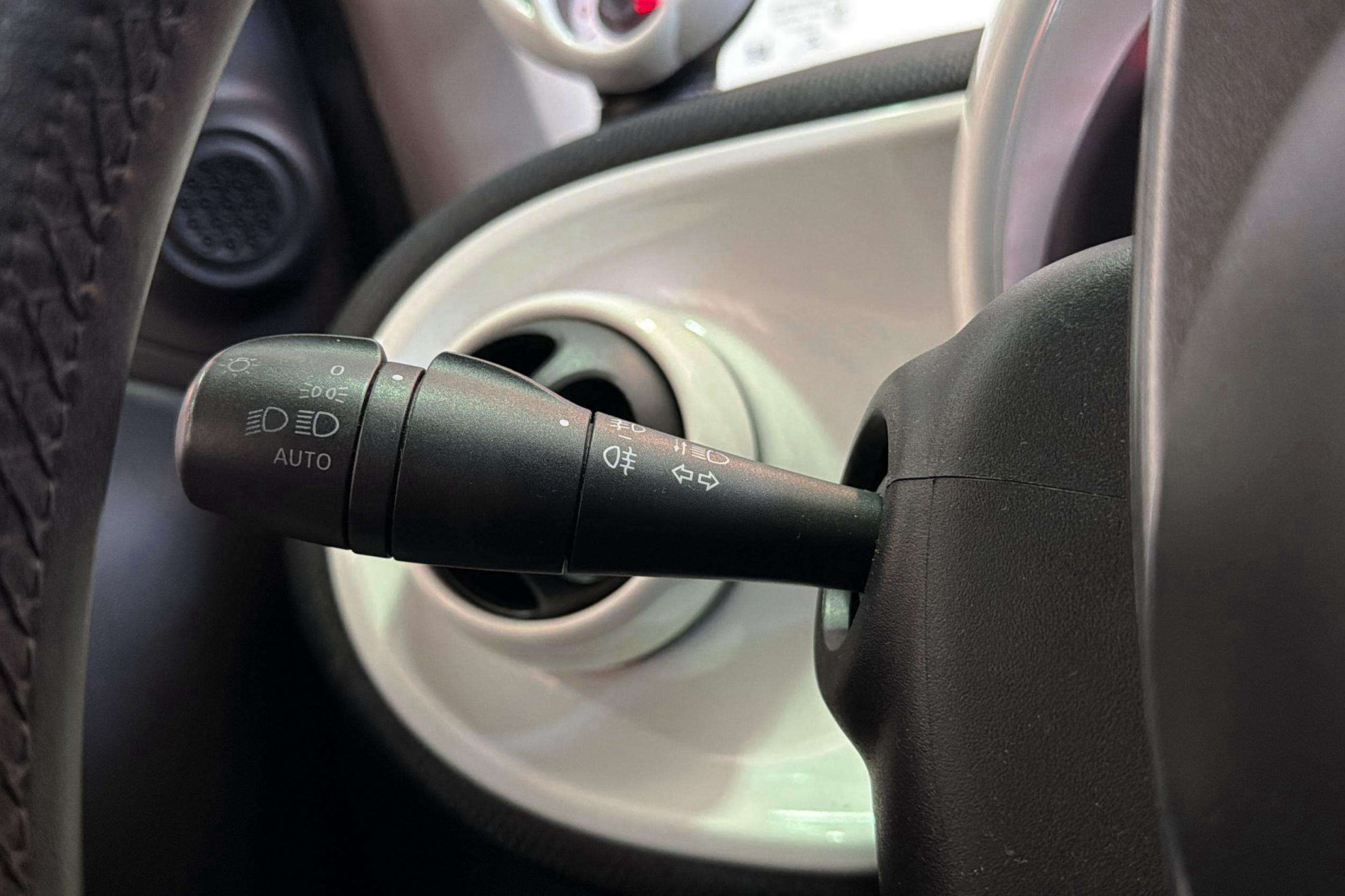 smart fortwo Coupé 52 Prime - foto 15