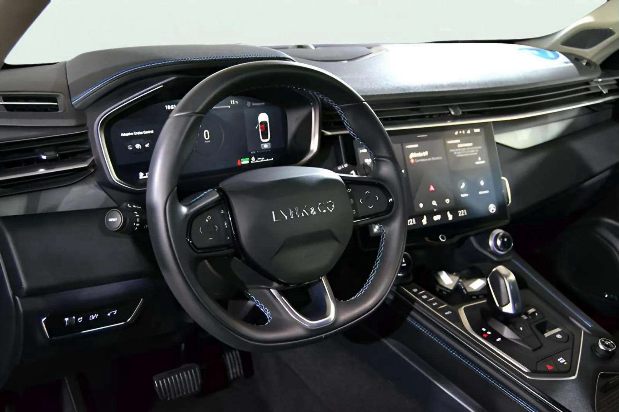 Lynk & Co 01 1.5 PHEV - foto 8