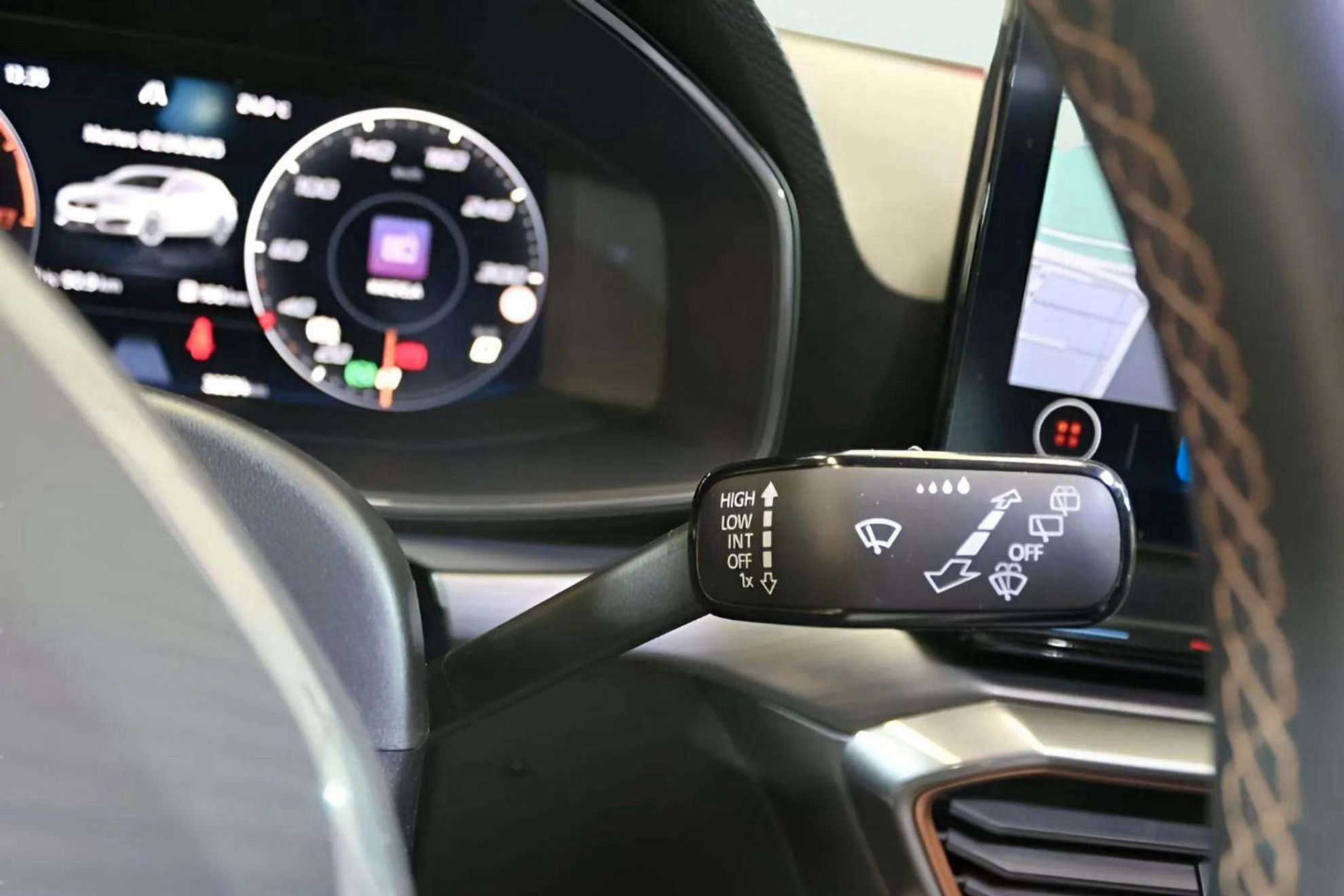 Cupra León SP 1.5 eTSI DSG - foto 17