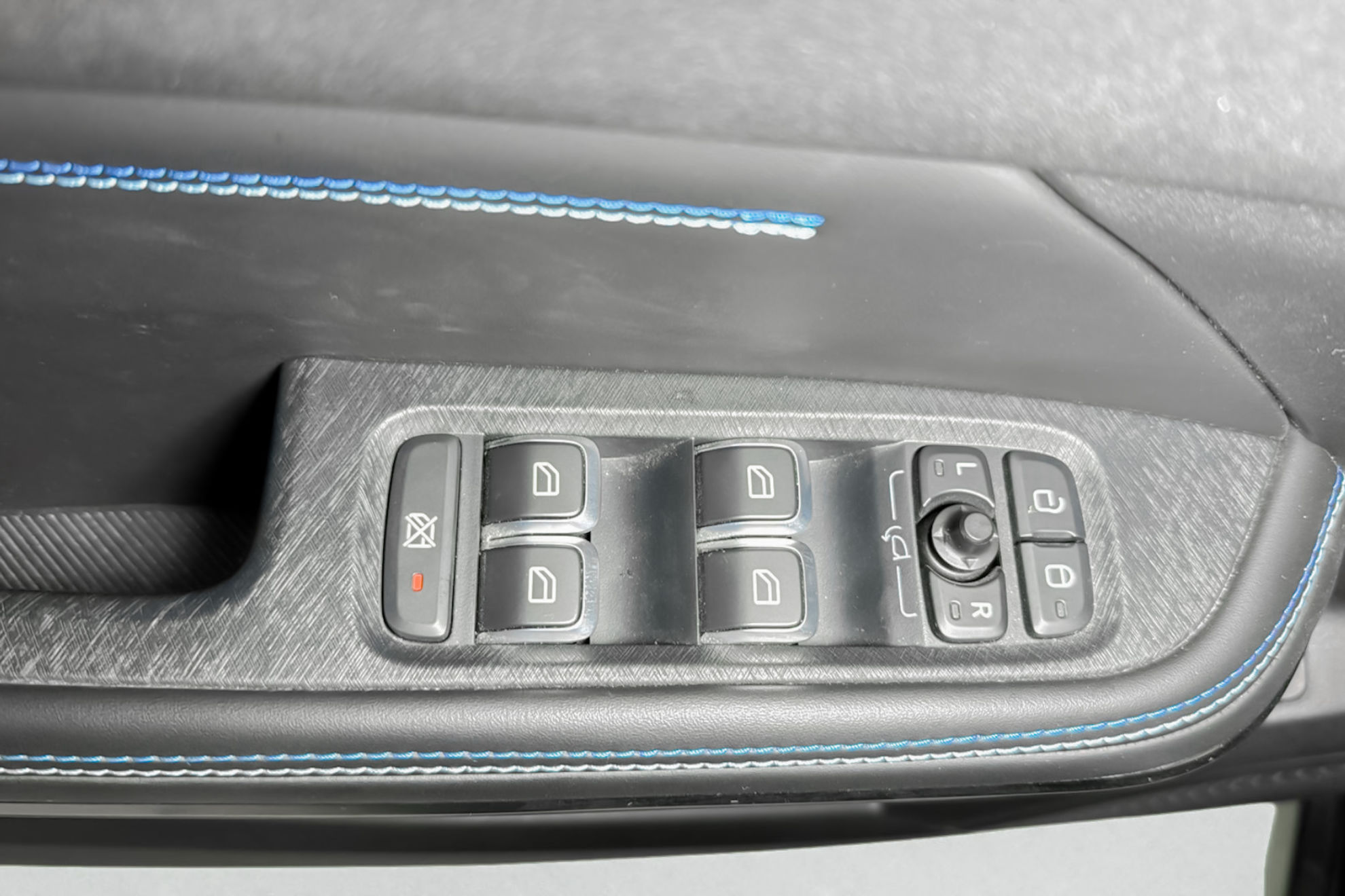 Lynk & Co 01 1.5 PHEV - foto 23