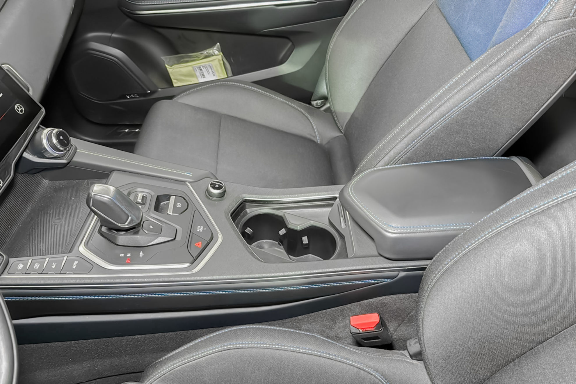 Lynk & Co 01 1.5 PHEV - foto 44