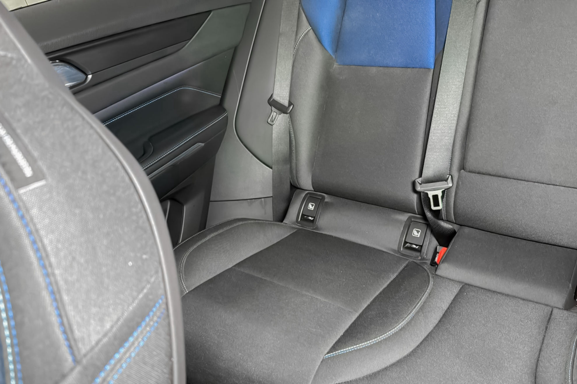 Lynk & Co 01 1.5 PHEV - foto 47