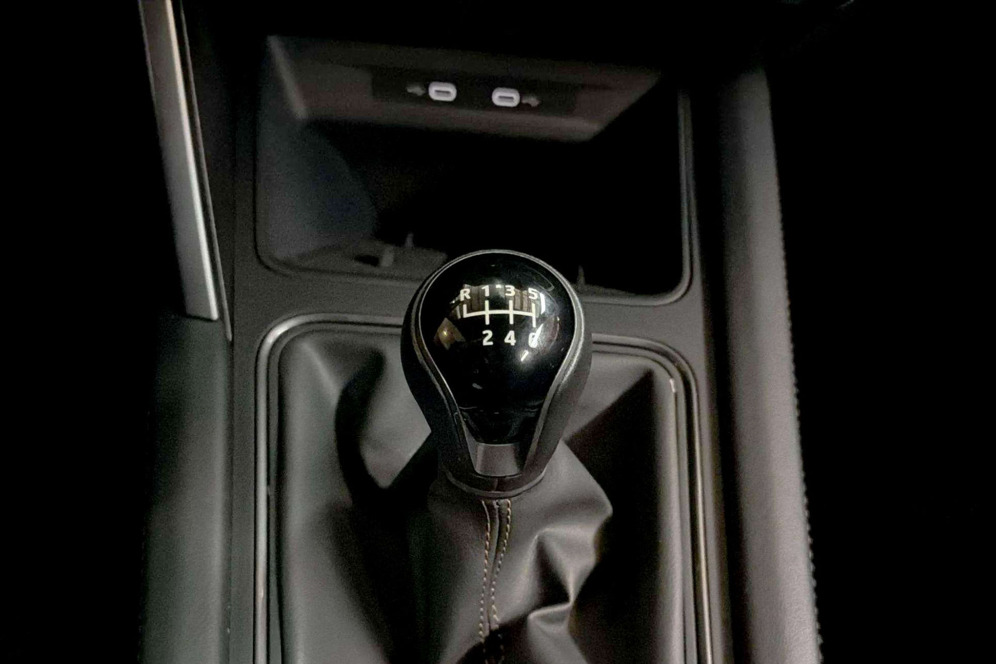 Cupra León 1.5 TSI - foto 24