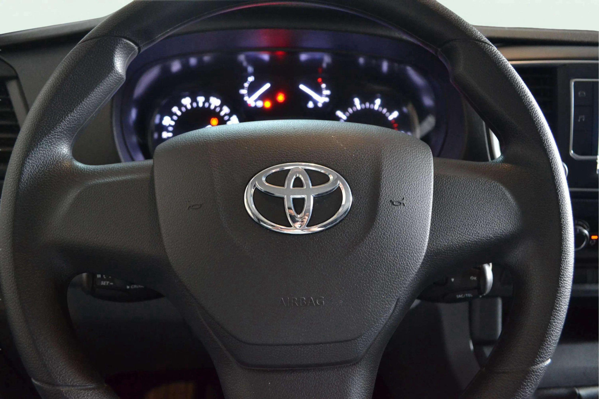 Toyota Proace Verso 2.0D GX Combi 9 1 plazas 2PT L1 - foto 18