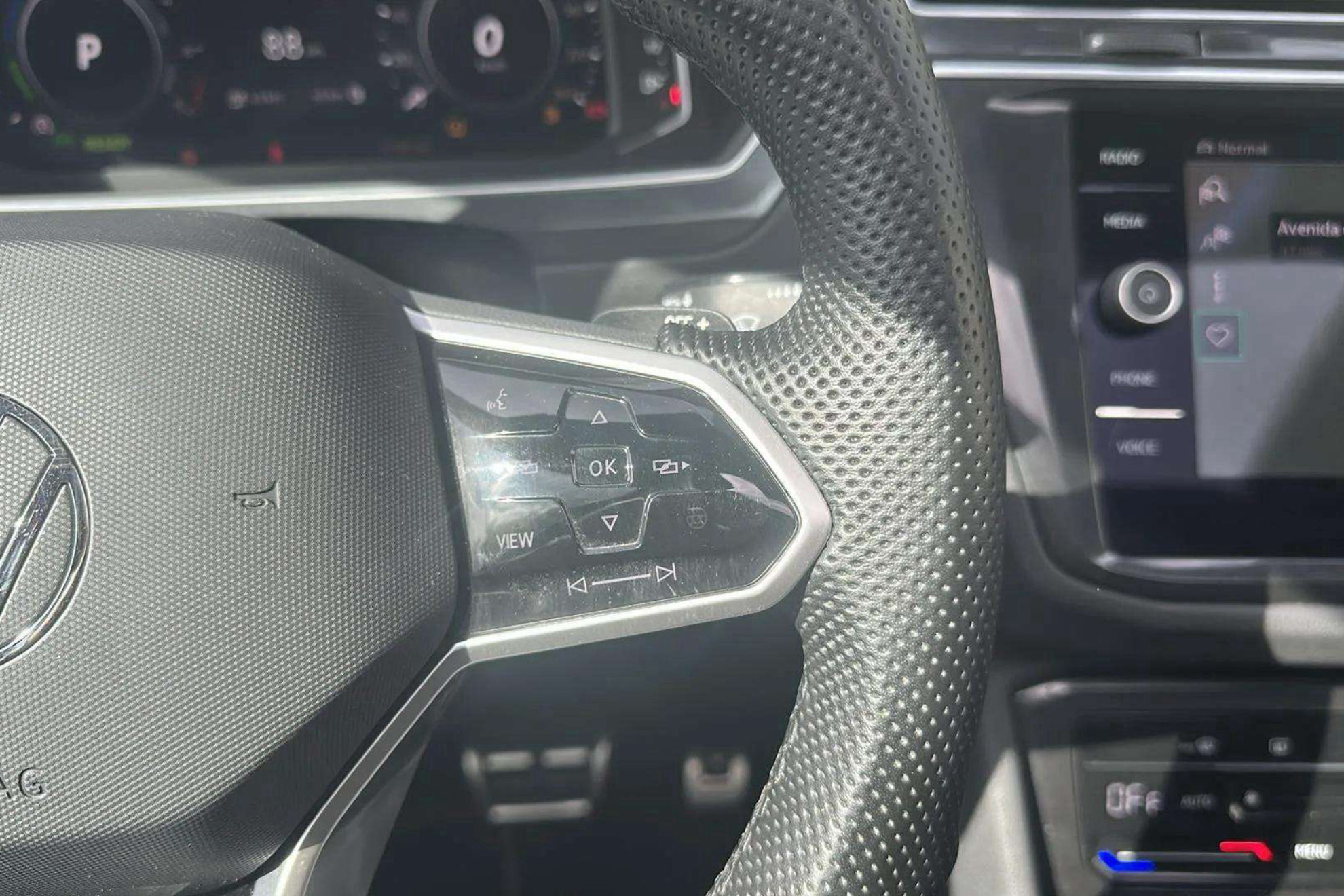 Volkswagen Tiguan R-Line 1.4 TSI eHybrid DSG - foto 12