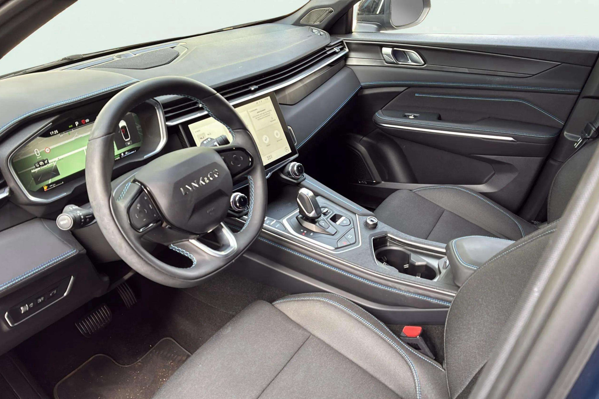 Lynk & Co 01 1.5 PHEV - foto 14
