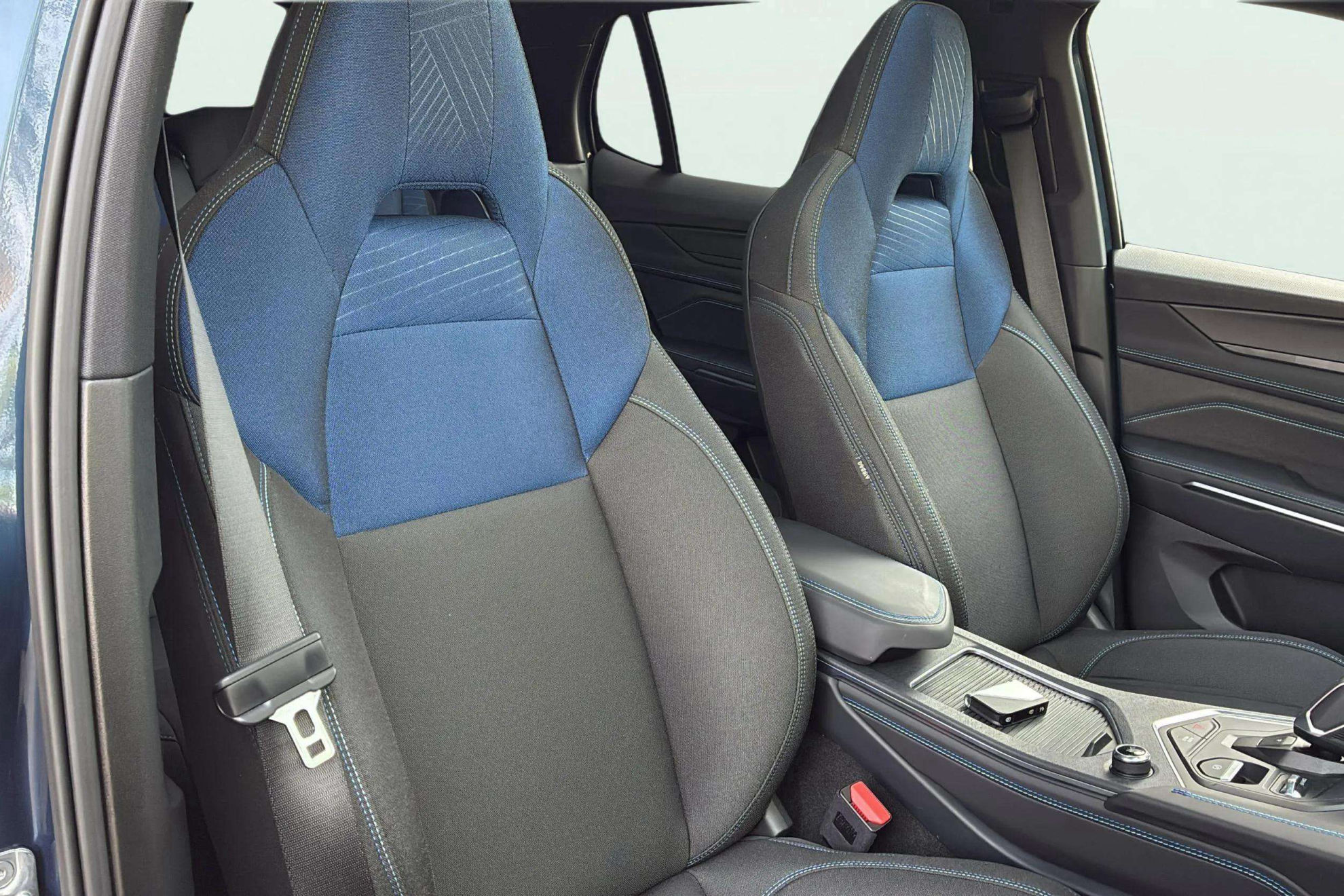 Lynk & Co 01 1.5 PHEV - foto 11