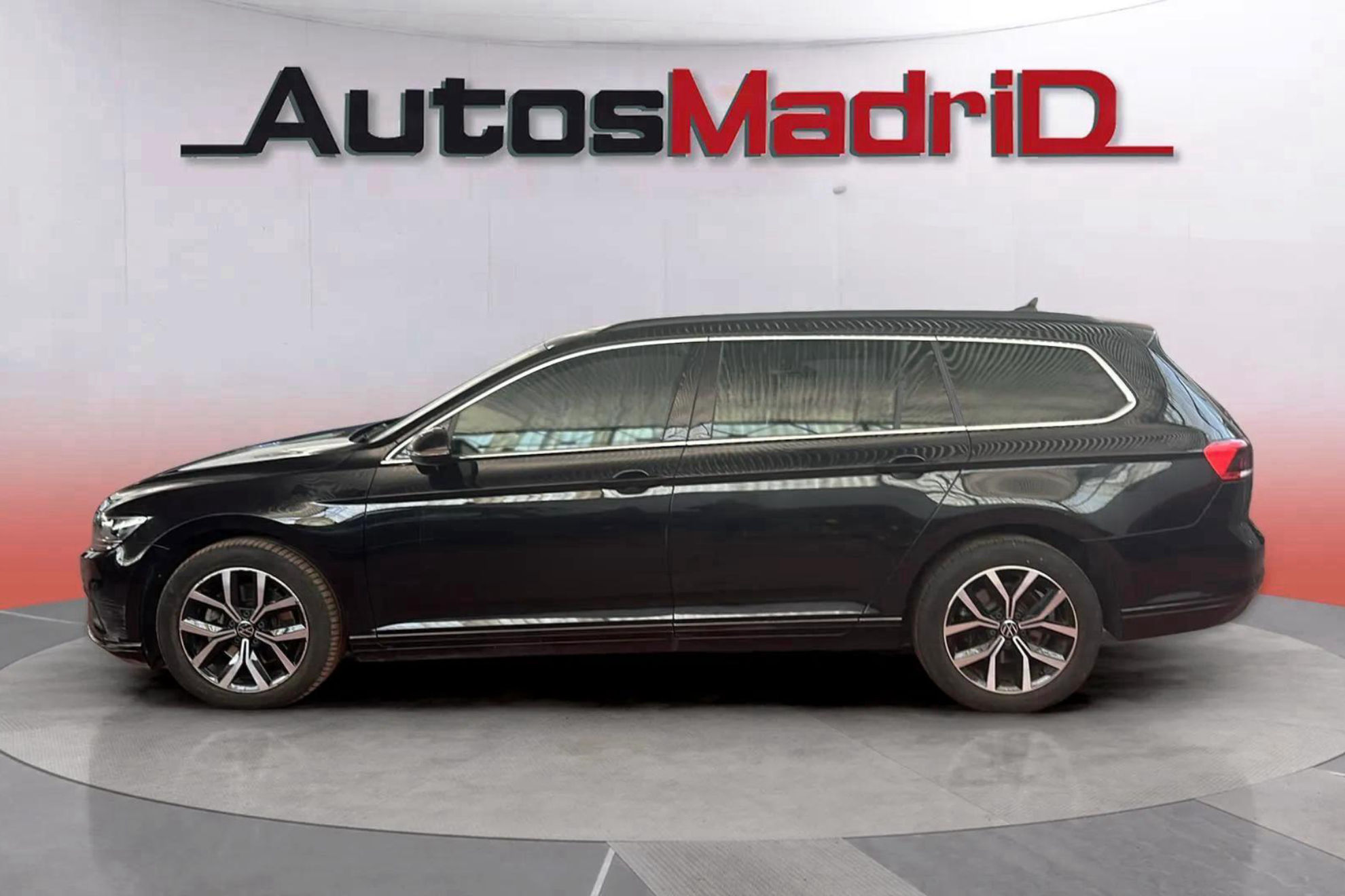 Volkswagen Passat Variant 2.0 TDI - foto 6