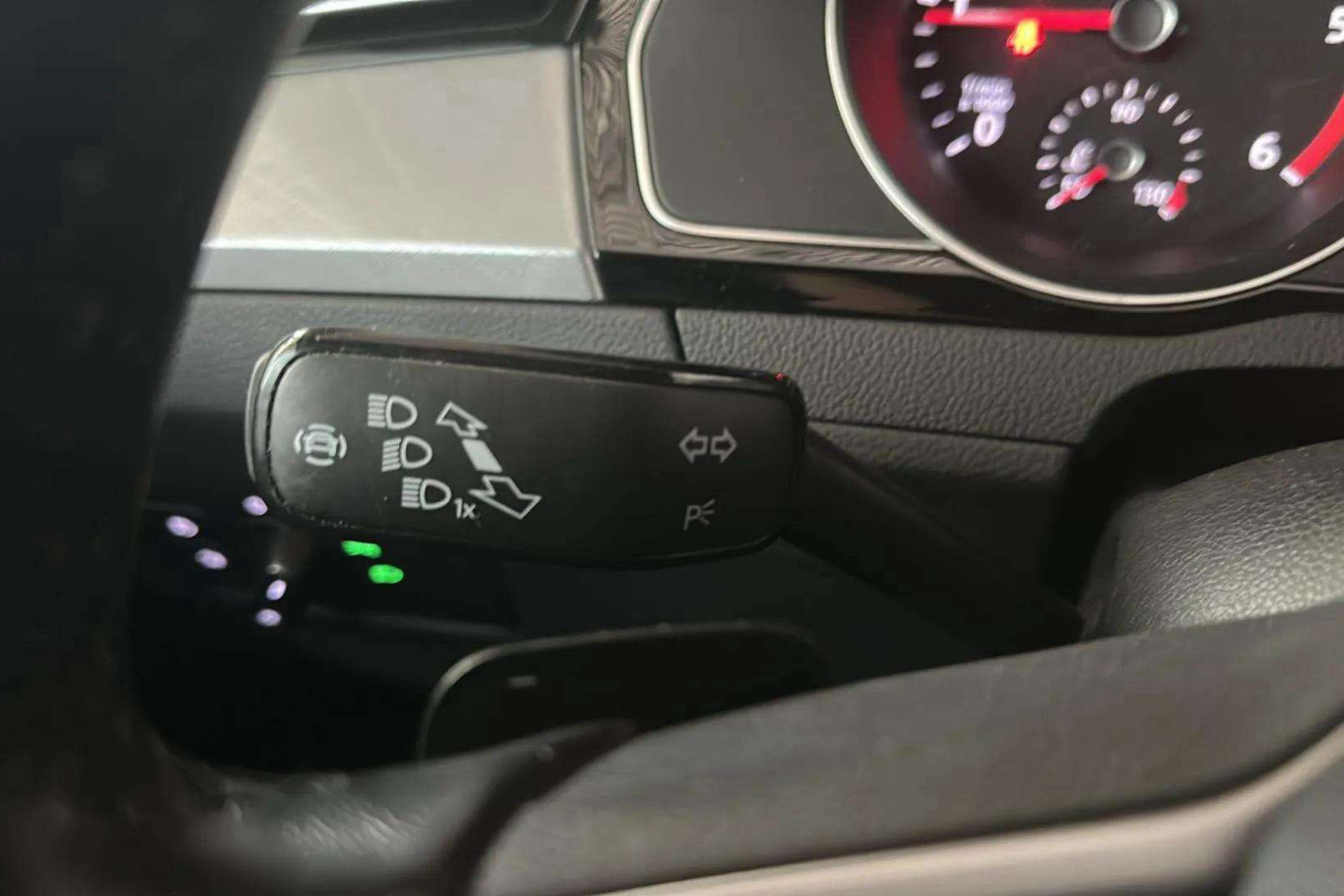 Volkswagen Passat Variant 2.0 TDI - foto 13